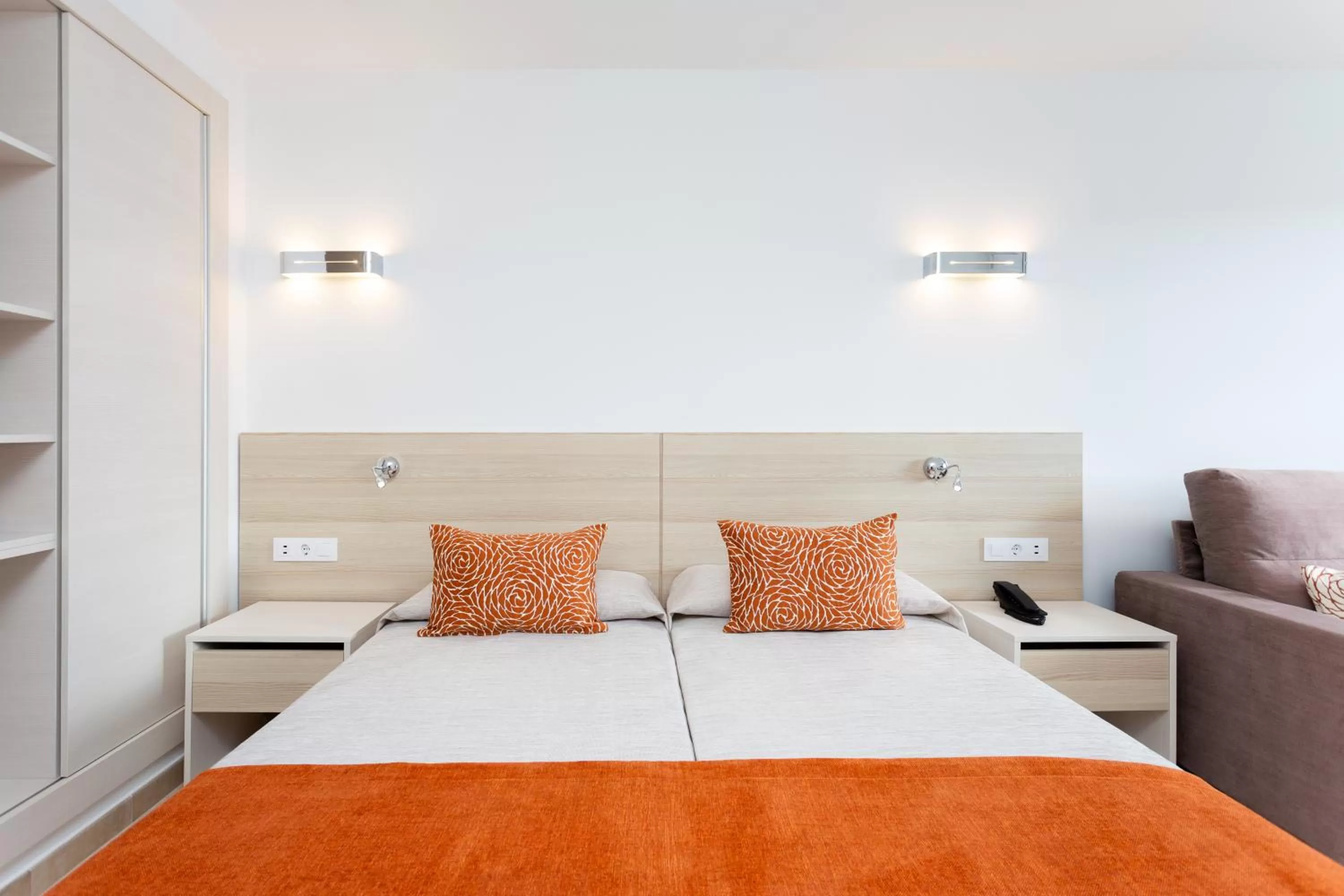 Bedroom, Bed in Globales Tamaimo Tropical