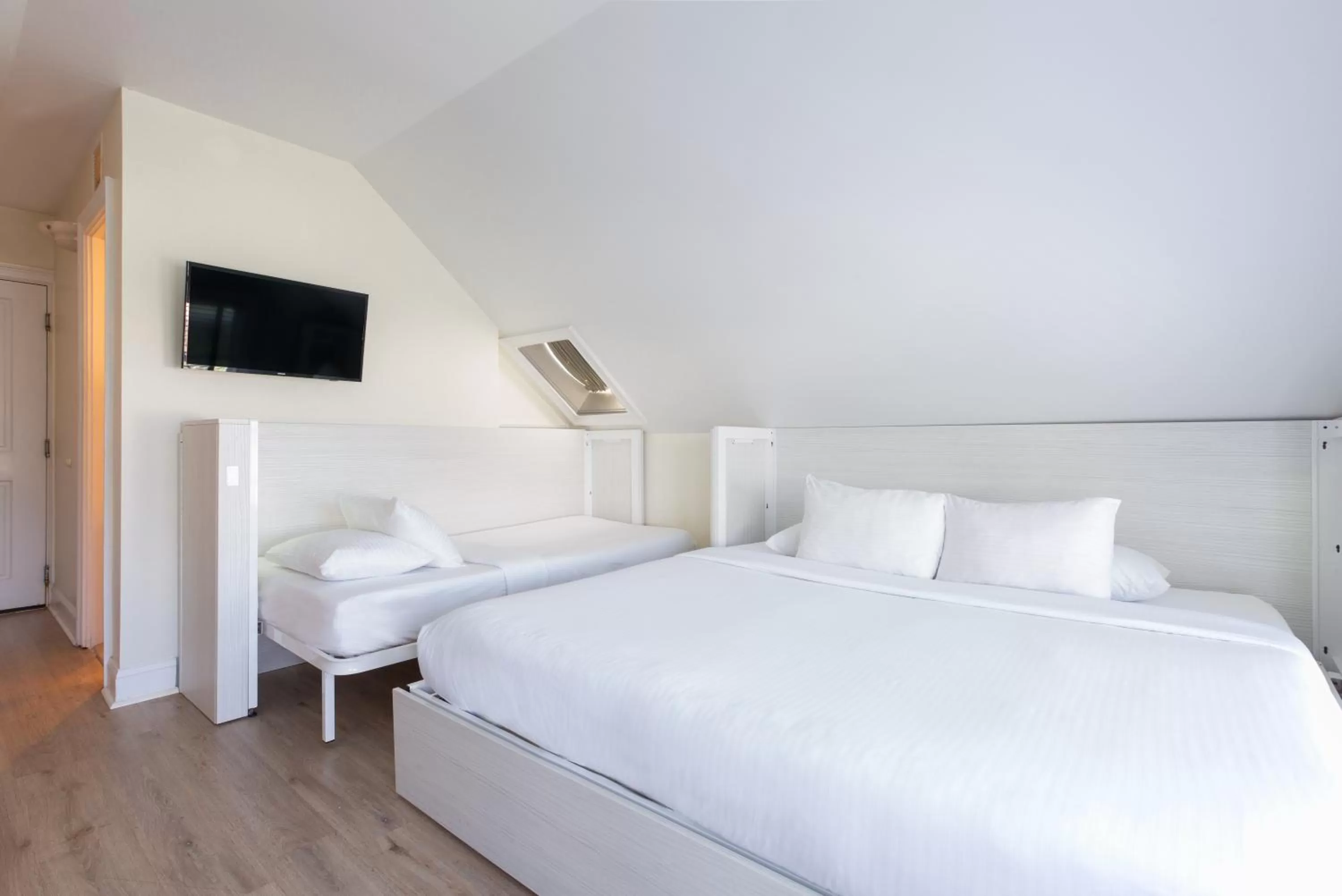 Bed in Nyah - Adult Exclusive