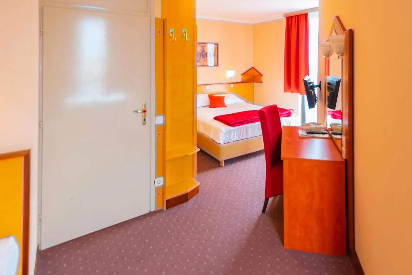 Bedroom, Bed in Hotel Park