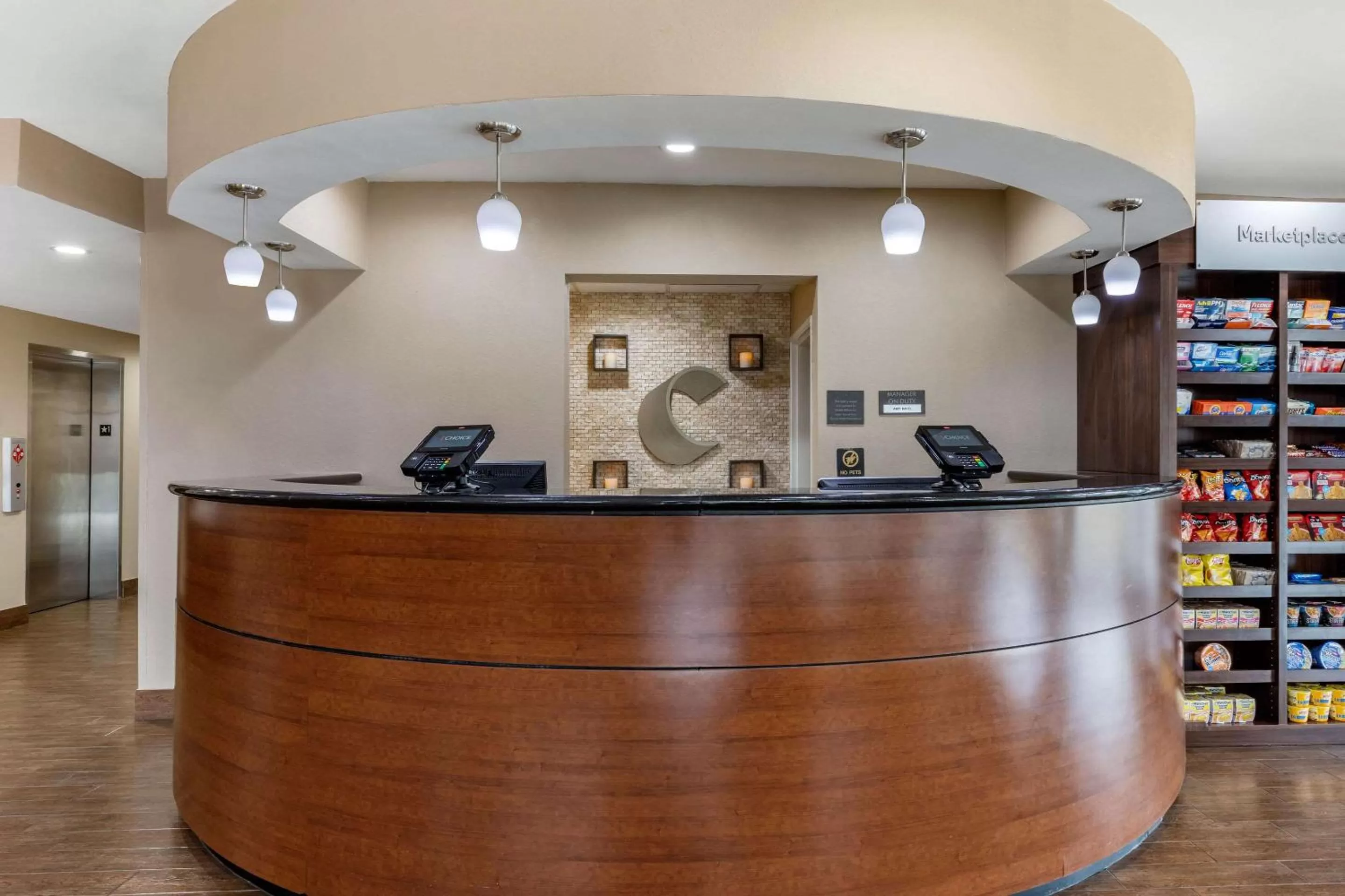 Lobby or reception in Comfort Suites Pelham Hoover I-65
