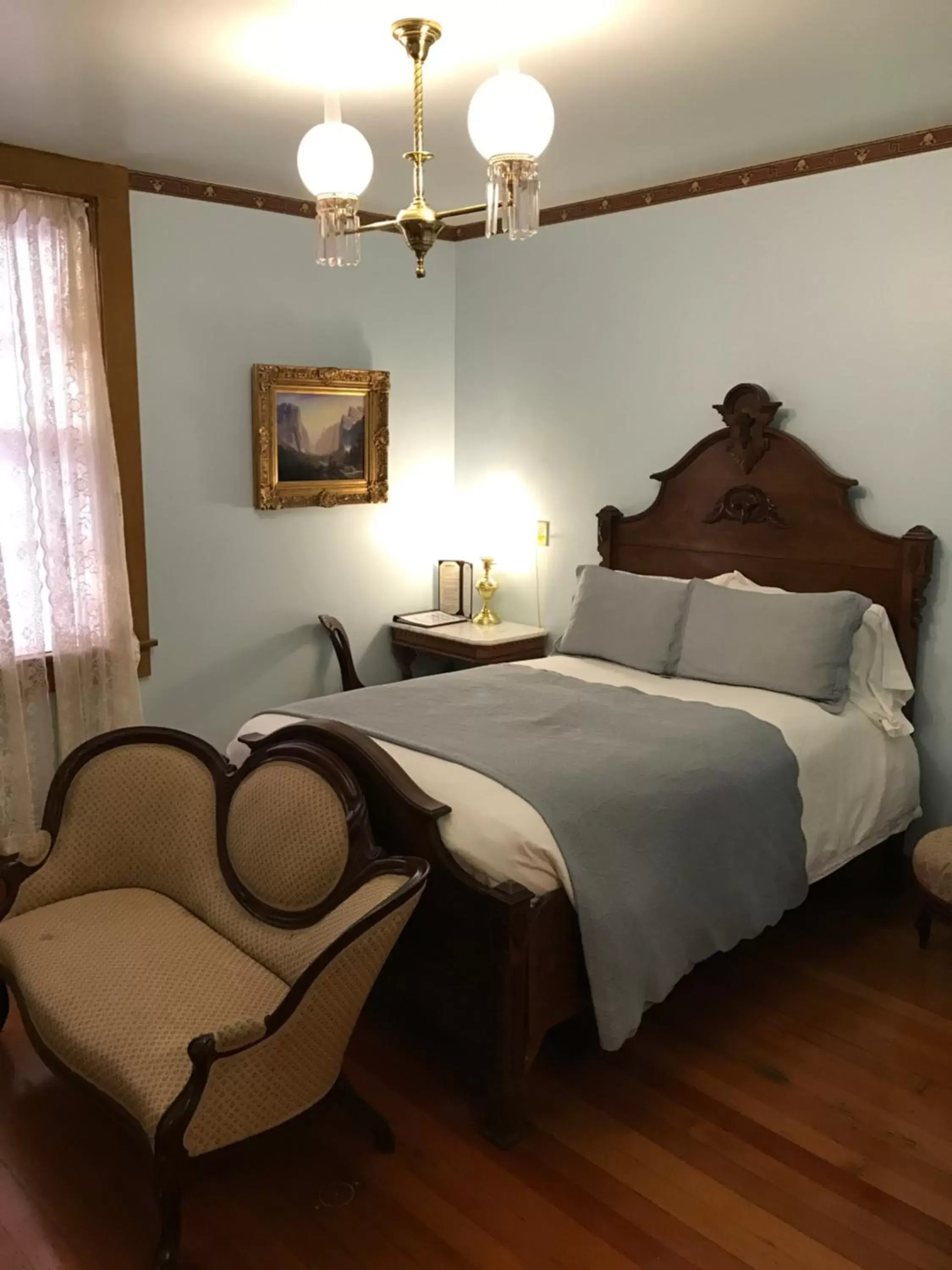 Double Room - Disability Access in Cosmopolitan Hotel Double Room - Disability Access in Cosmopolitan Hotel