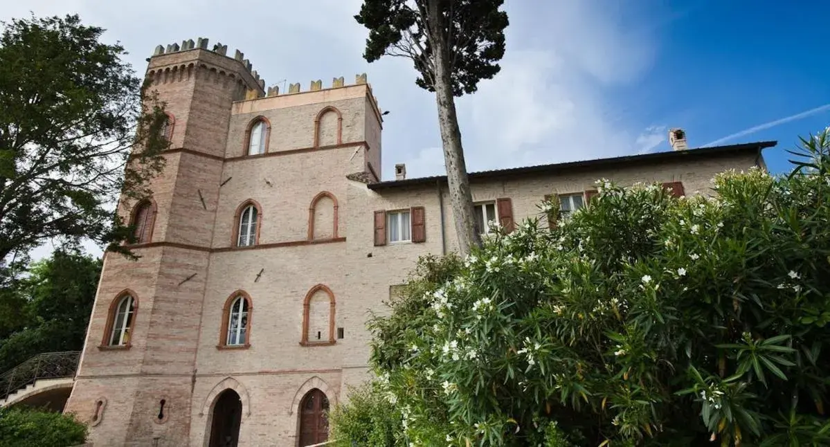 Decorative detail, Property Building in Castello Montegiove