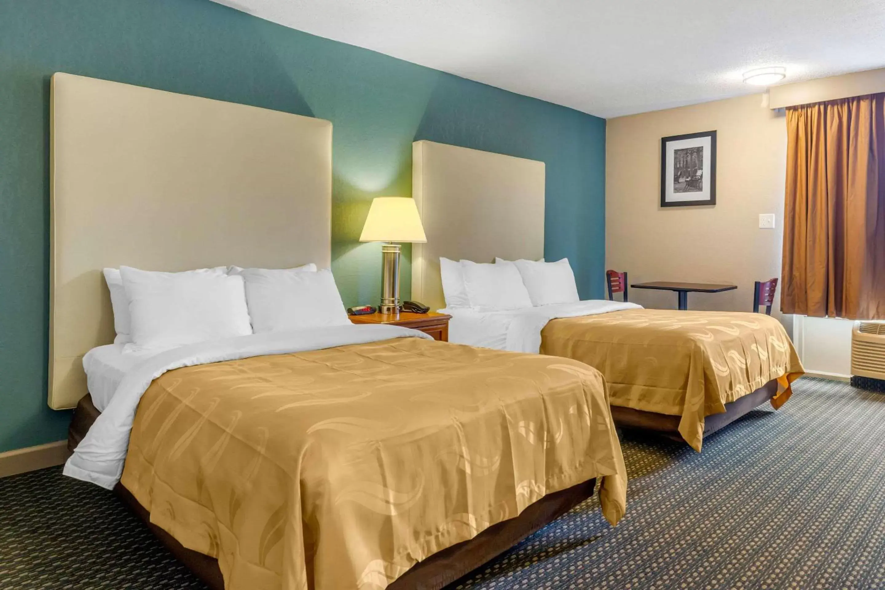 Photo of the whole room, Bed in Quality Inn & Suites Apex-Holly Springs