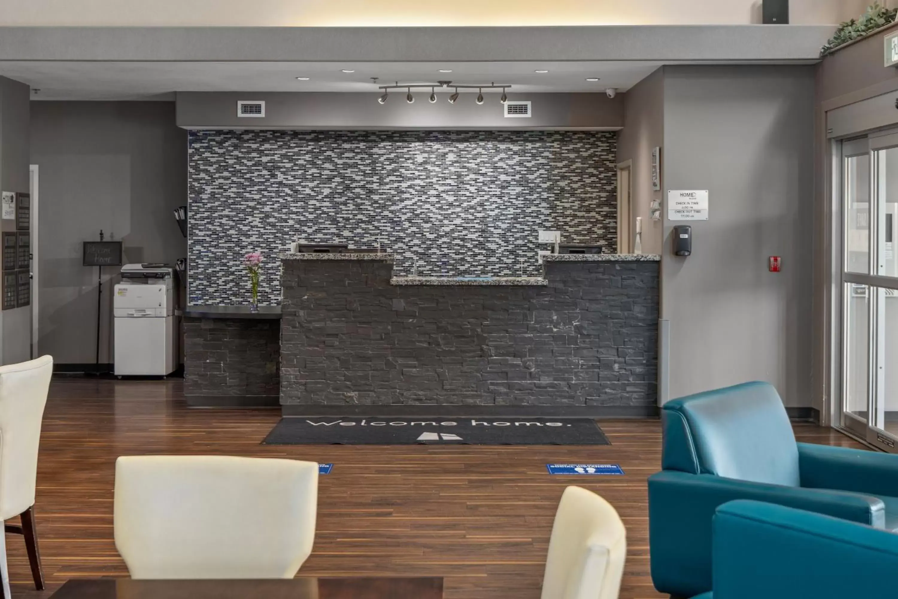 Lobby or reception, Lobby/Reception in Home Inn & Suites Regina Airport