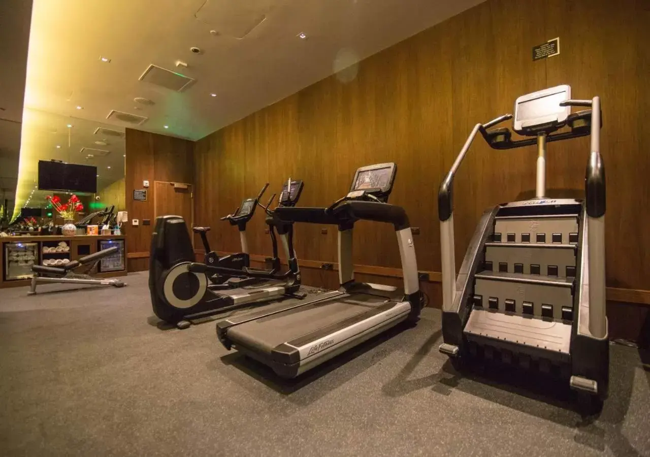 Fitness centre/facilities, Fitness Center/Facilities in Hotel Fusion, a C-Two Hotel