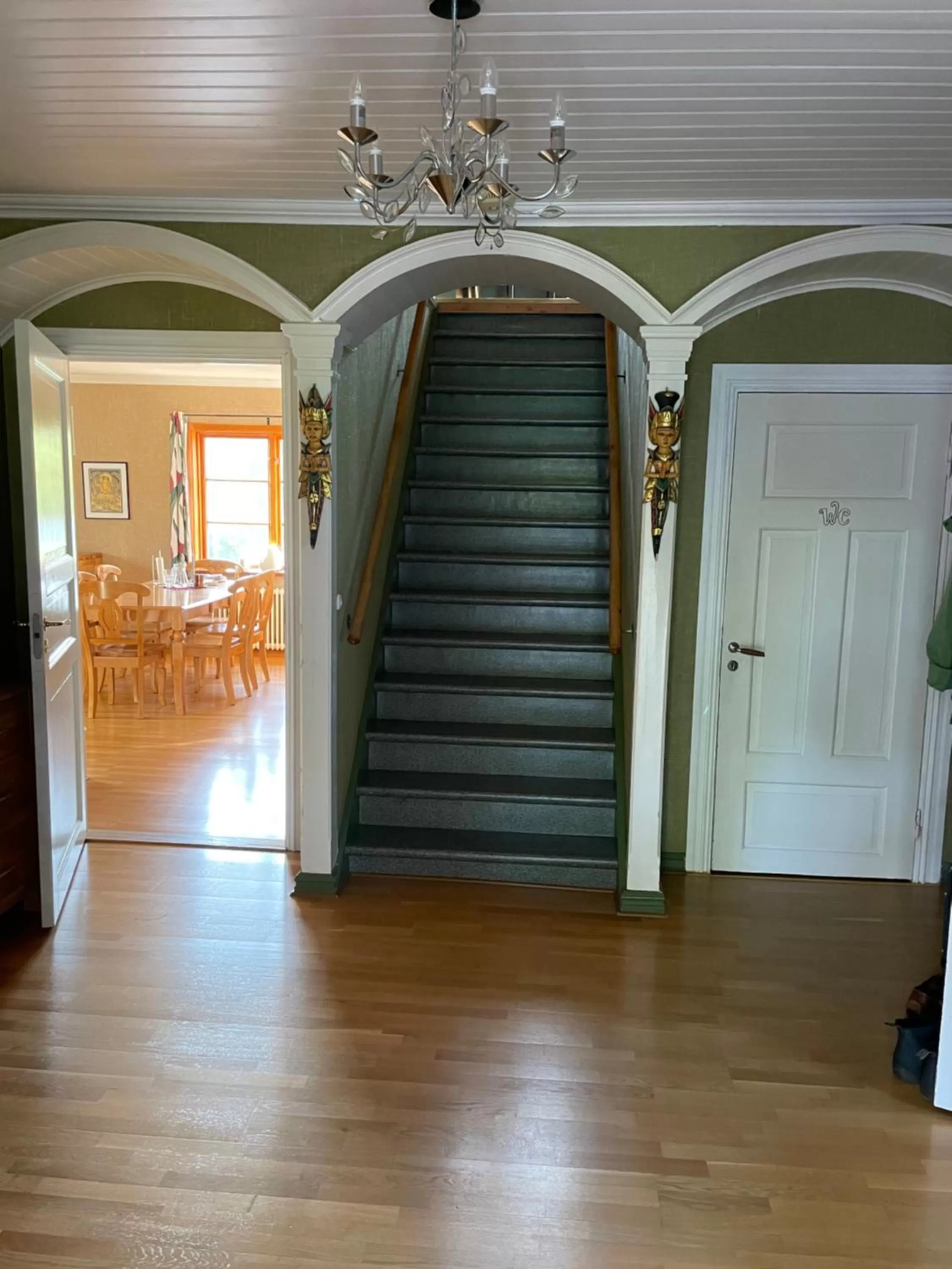 Facade/entrance in Yaberg Affären