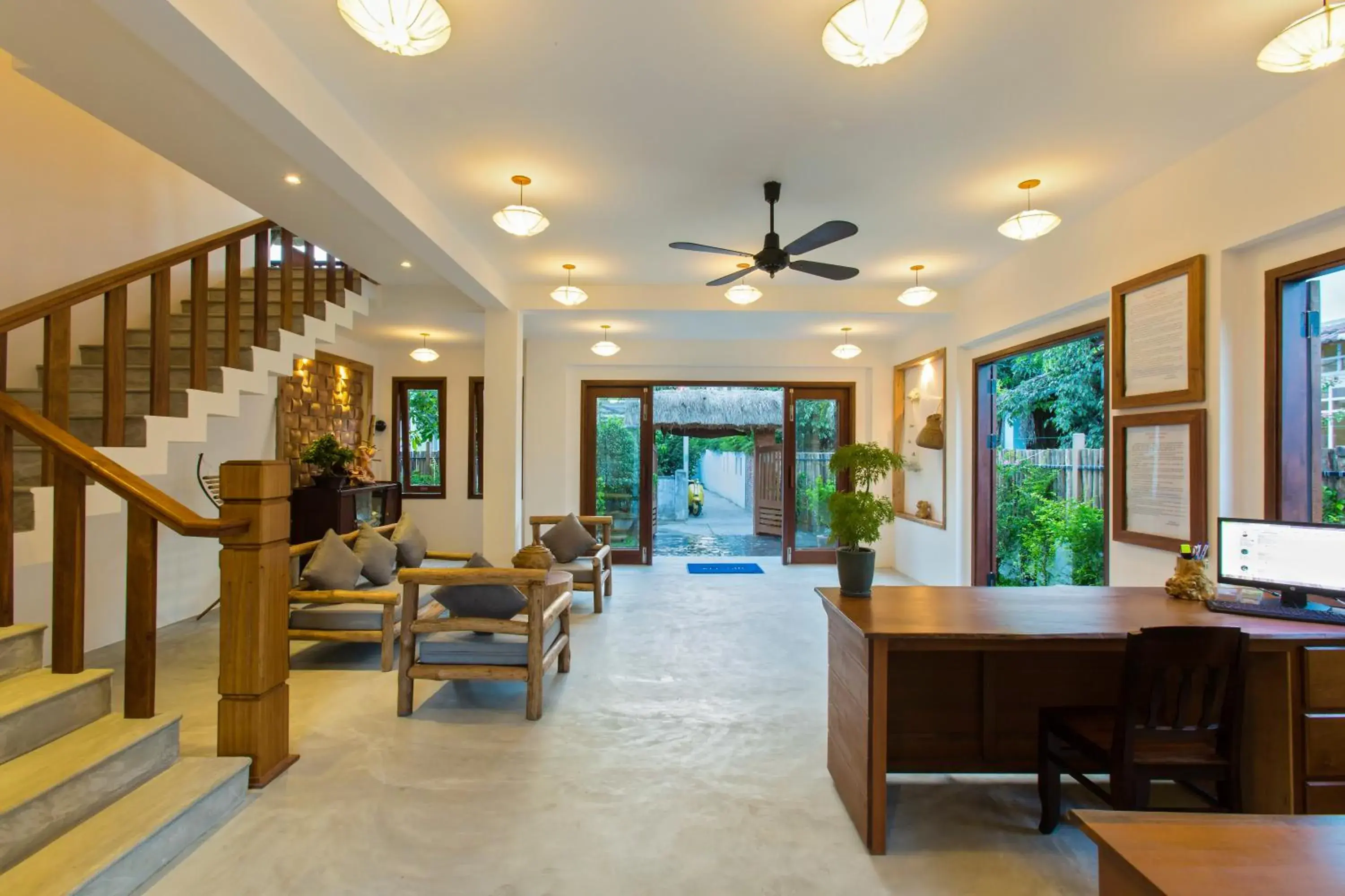 Lobby or reception, Lounge/Bar in Vina Beach Pool Villas