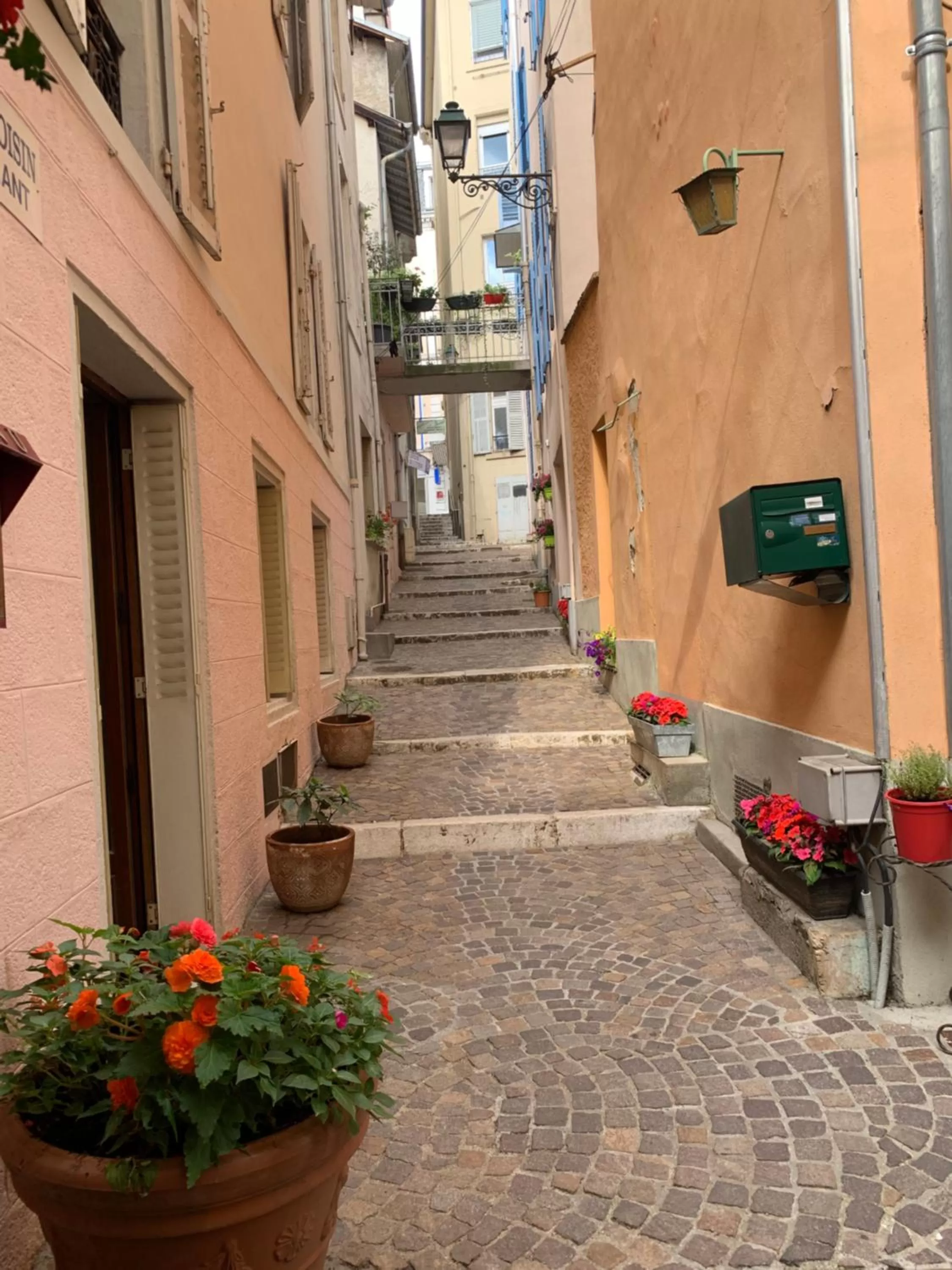 Initial by balladins, Hôtel Restaurant Broisin