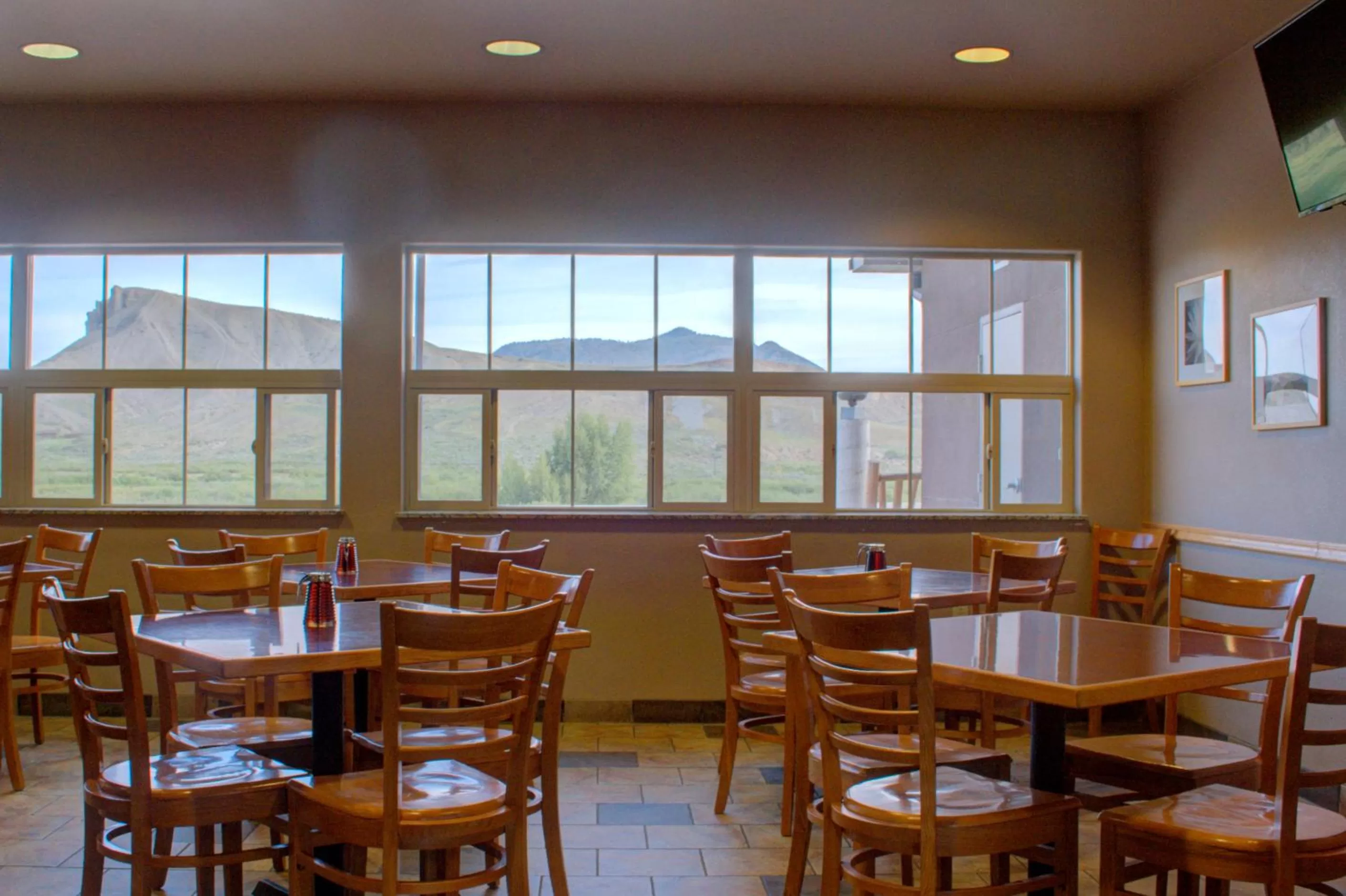 Breakfast in Allington Inn & Suites Kremmling