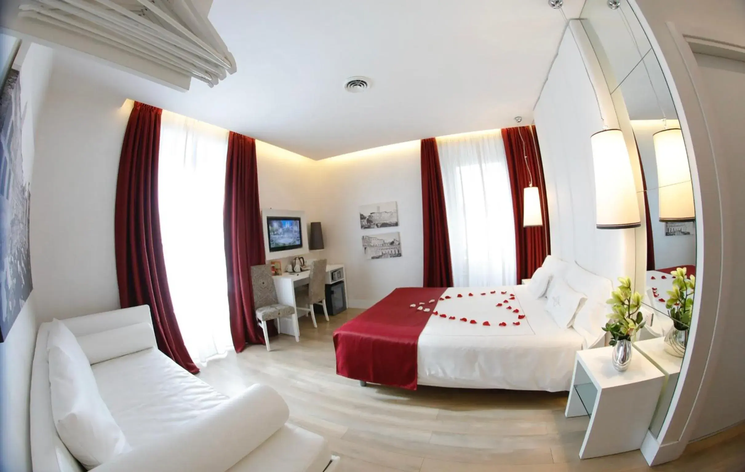 Photo of the whole room, Bed in Tullia&Prisca Relais