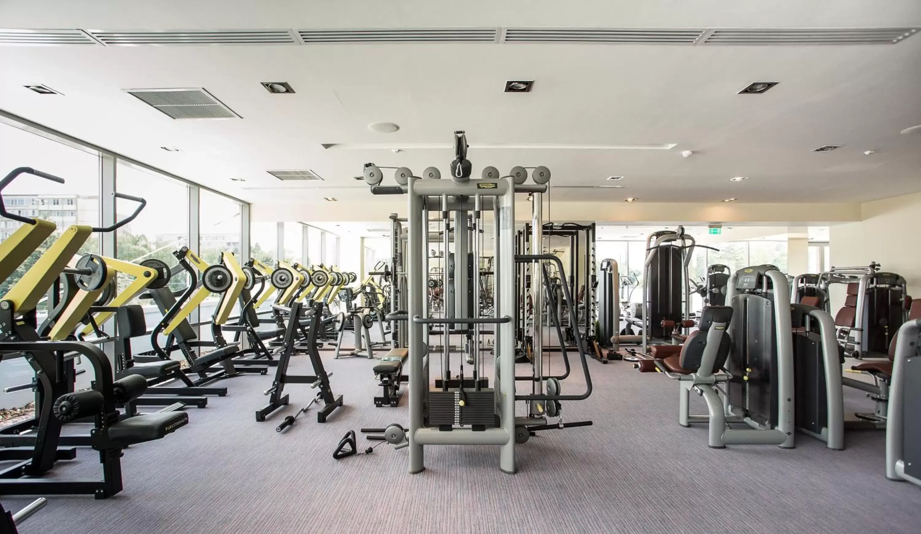 Fitness centre/facilities, Fitness Center/Facilities in Kronwell Brasov Hotel