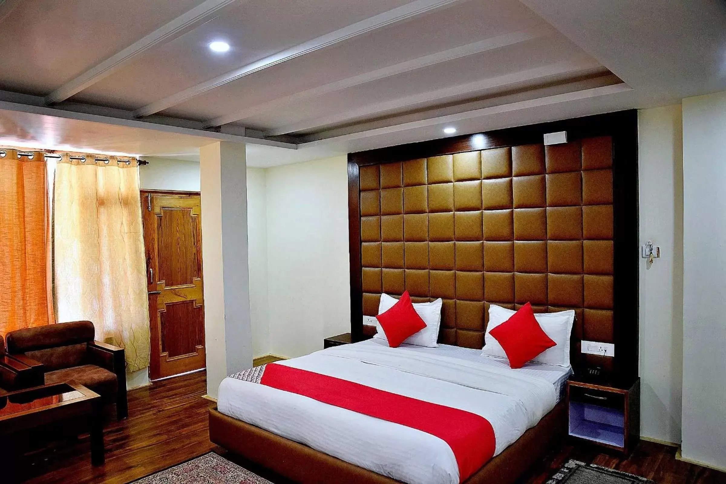 Classic Triple Room in Super OYO Collection O 10372 Hotel Whistling Winds Classic Triple Room in Super OYO Collection O 10372 Hotel Whistling Winds