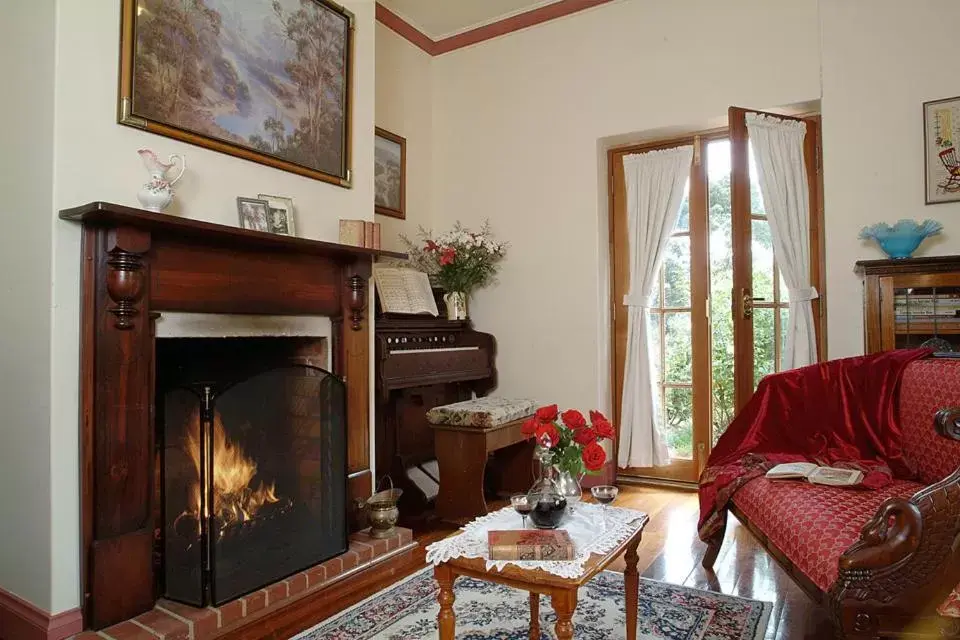 Living room in Amanda's Cottage 1899