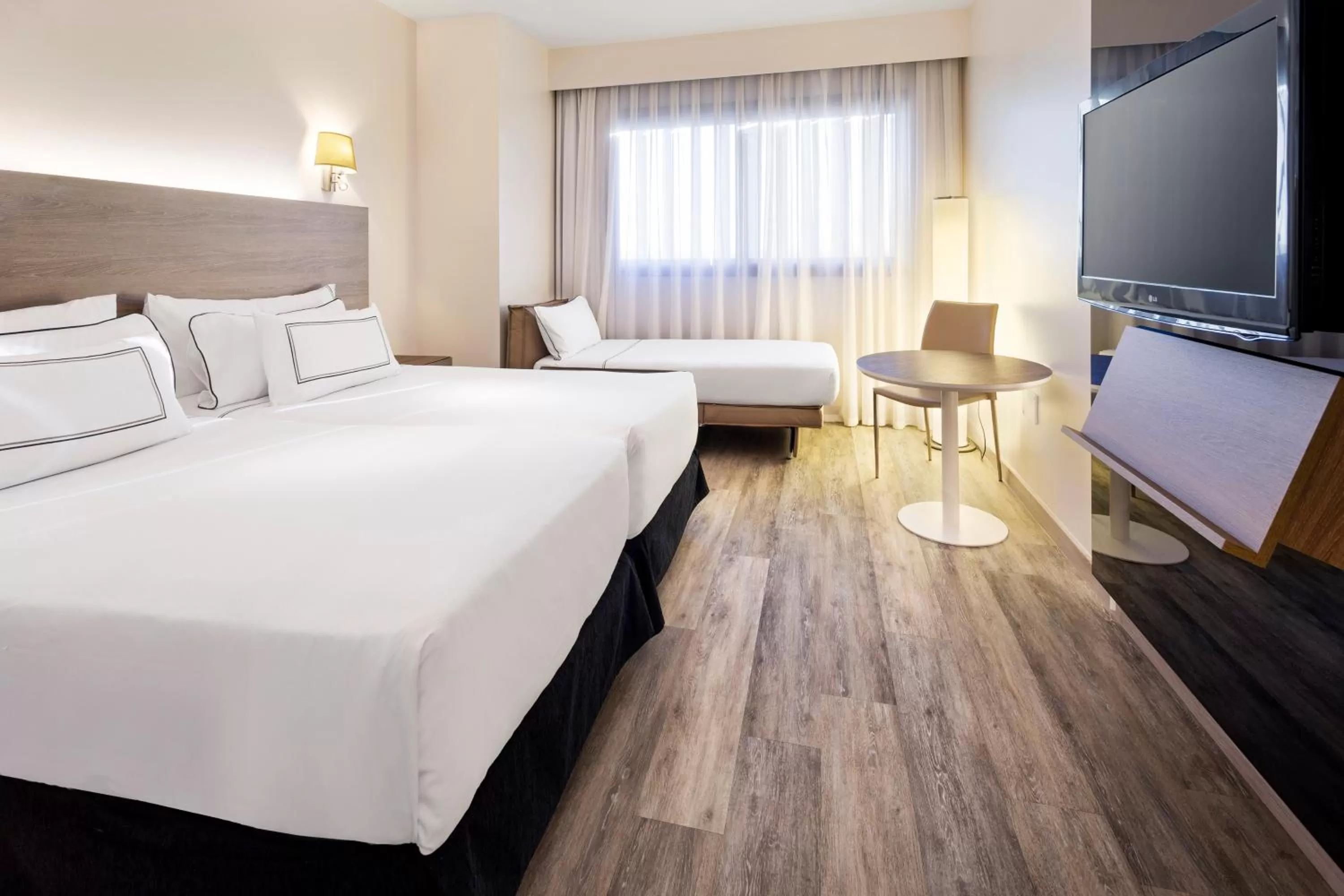 Bed in Melia Lebreros