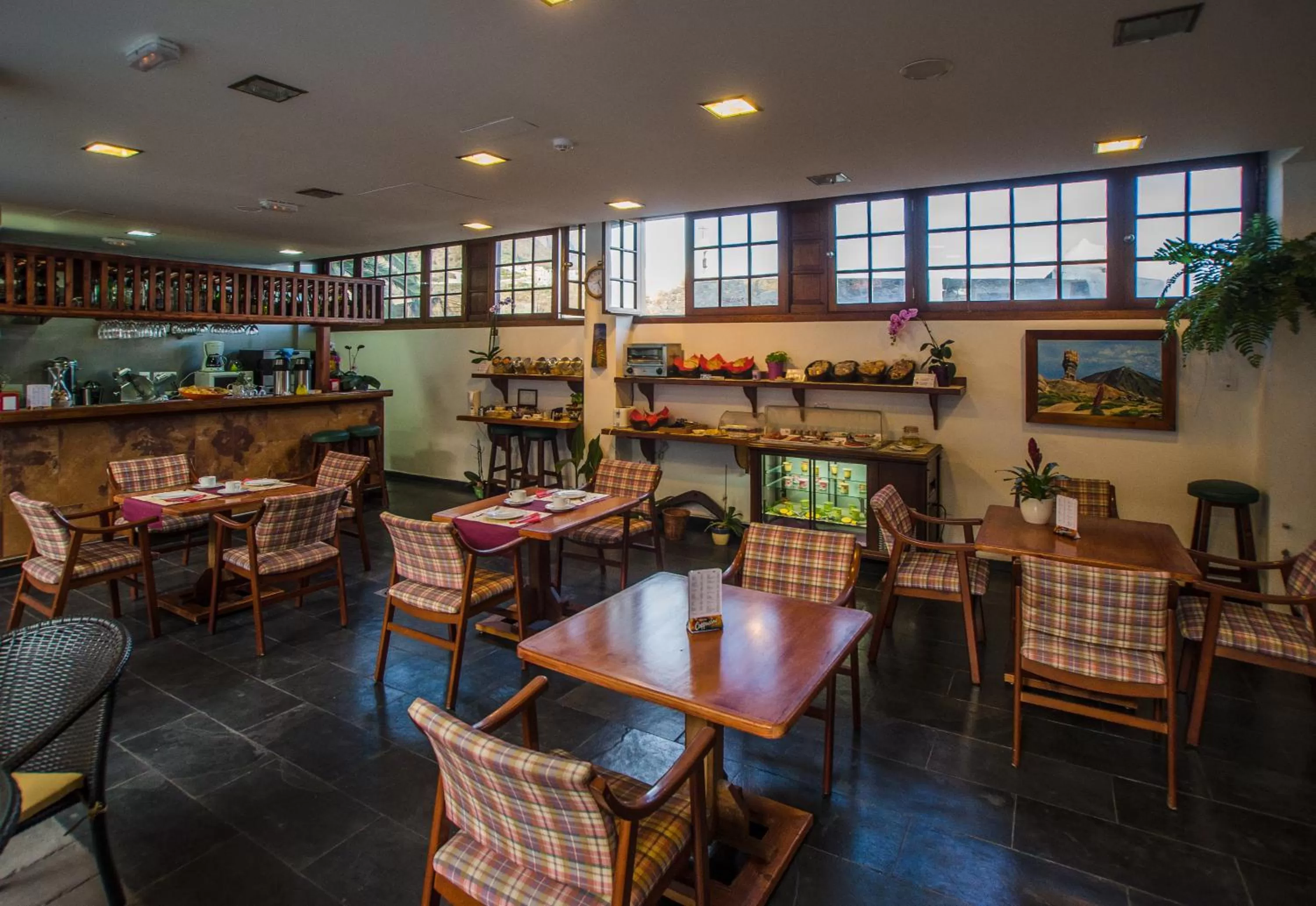 Food and drinks in Gara Hotel