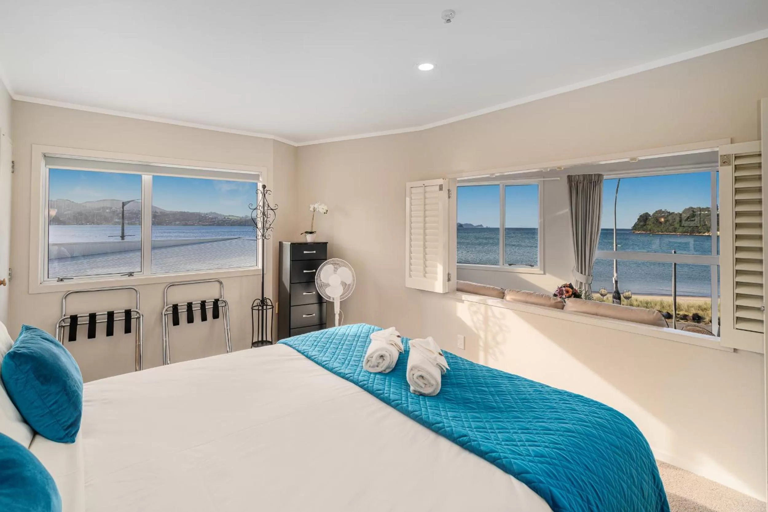 Bed in Waterfront Apartments Whitianga
