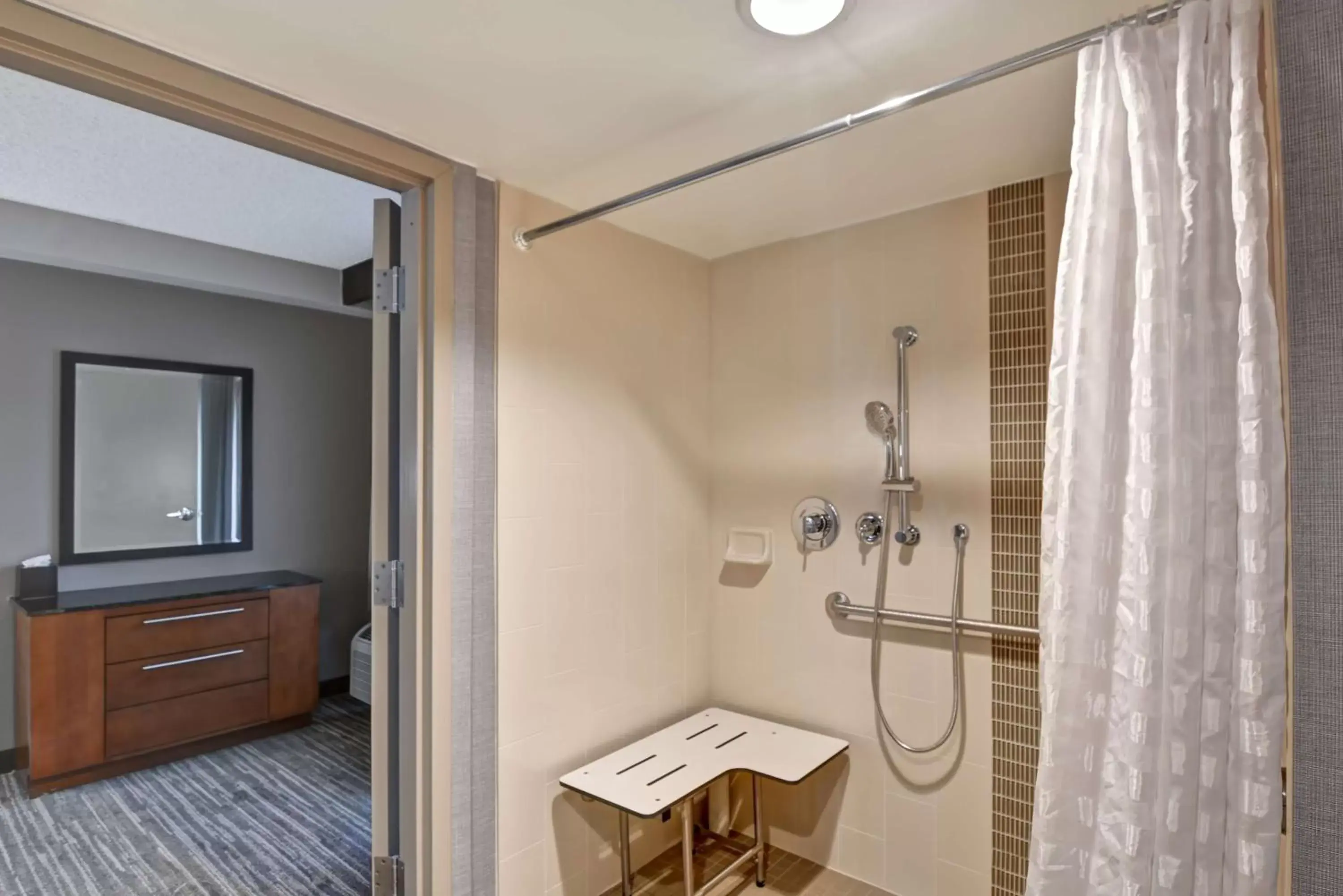 Double Room with Two Double Beds and Roll-In Shower - Disability Access in Hyatt Place Birmingham/Hoover