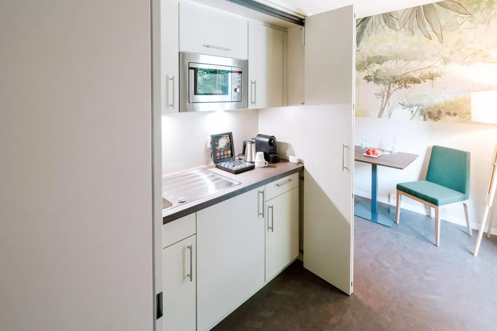 Kitchen or kitchenette in Hotel am Zoo