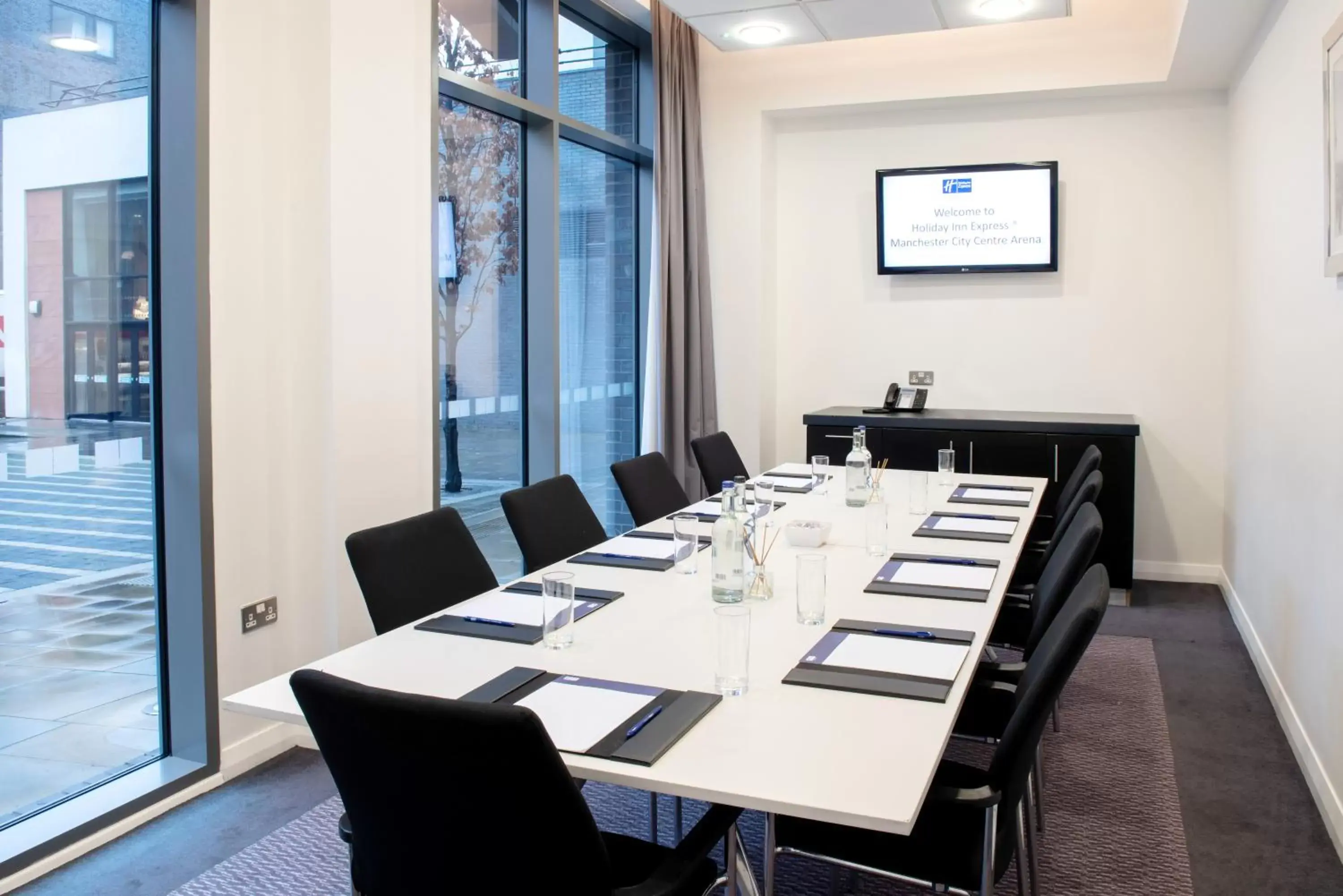 Meeting/conference room in Holiday Inn Express Manchester City Centre Arena, an IHG Hotel