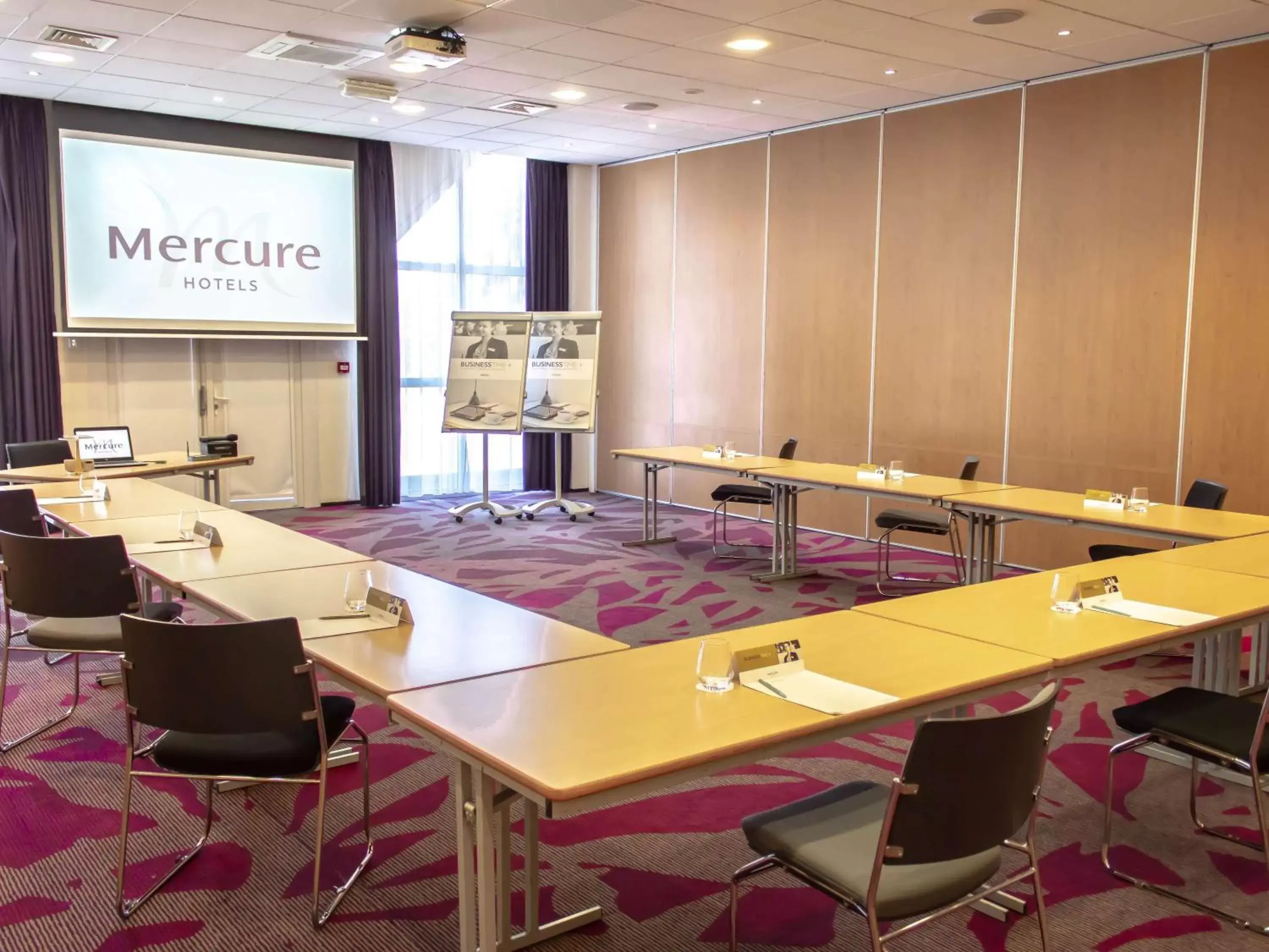 Meeting/conference room in Mercure Tours Nord