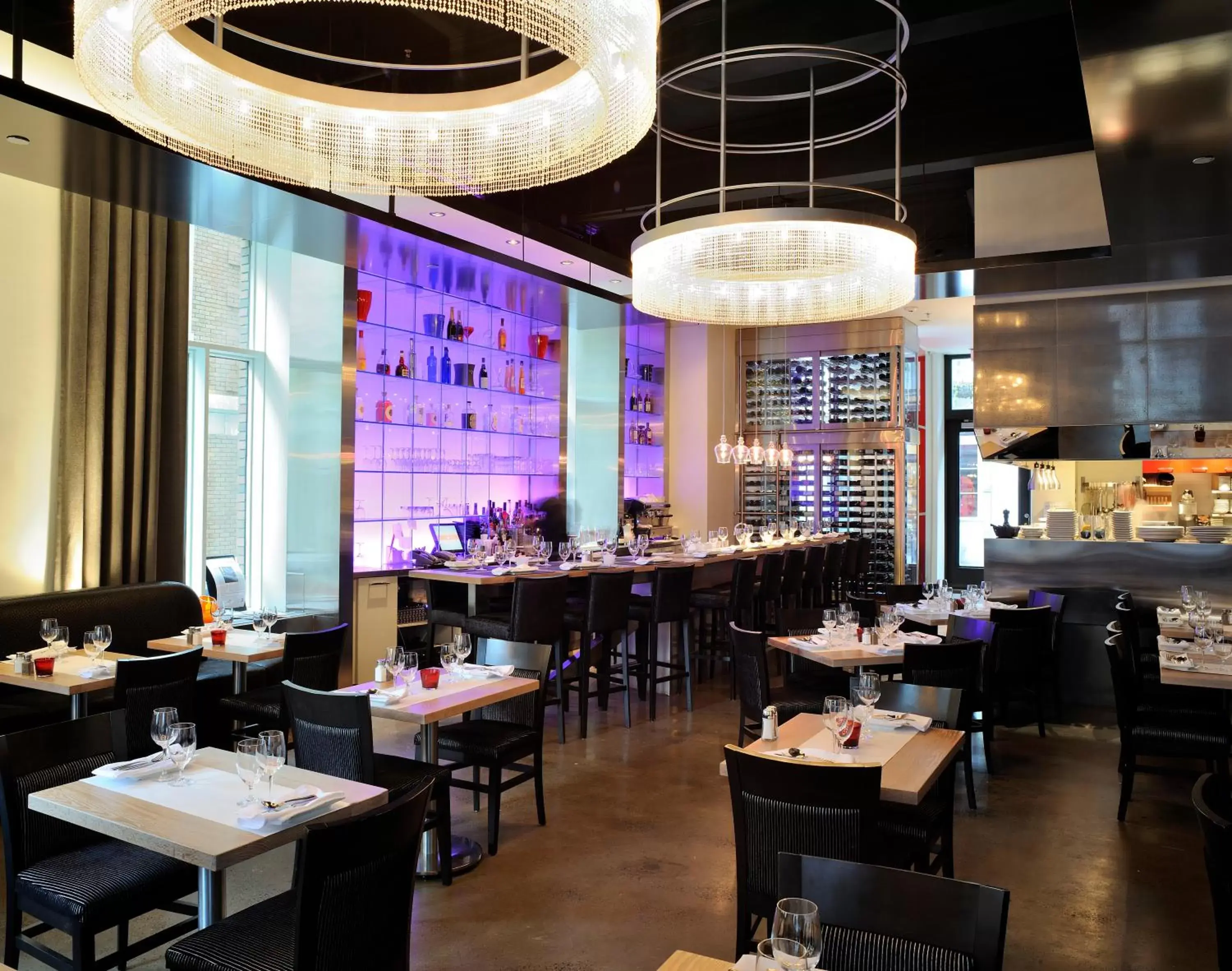 Restaurant/places to eat in Hotel 71 by Preferred Hotels & Resorts Restaurant/places to eat in Hotel 71 by Preferred Hotels & Resorts