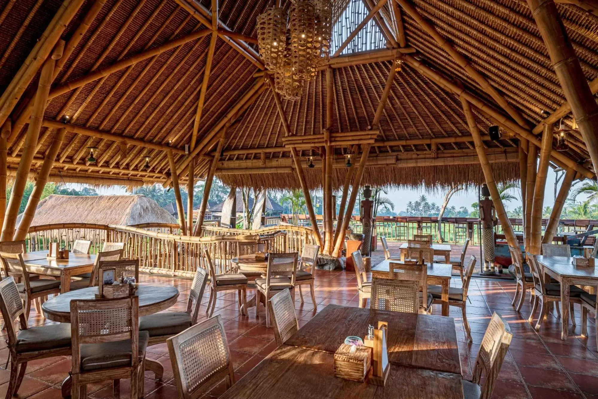 Restaurant/Places to Eat in The Sun of Granary Resort and Villas