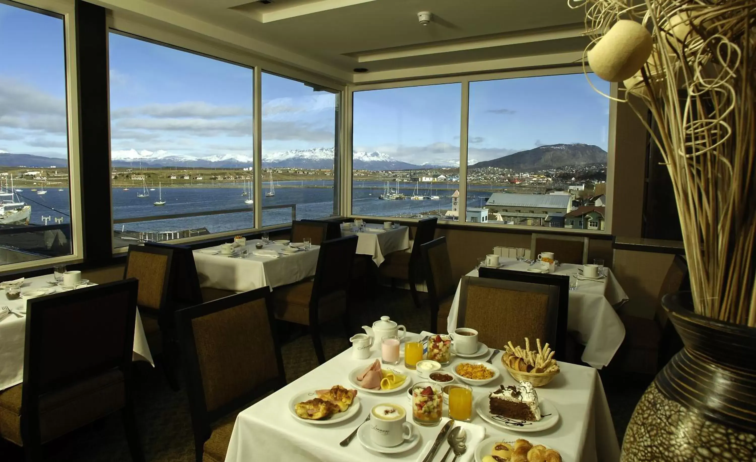 Restaurant/Places to Eat in Lennox Ushuaia