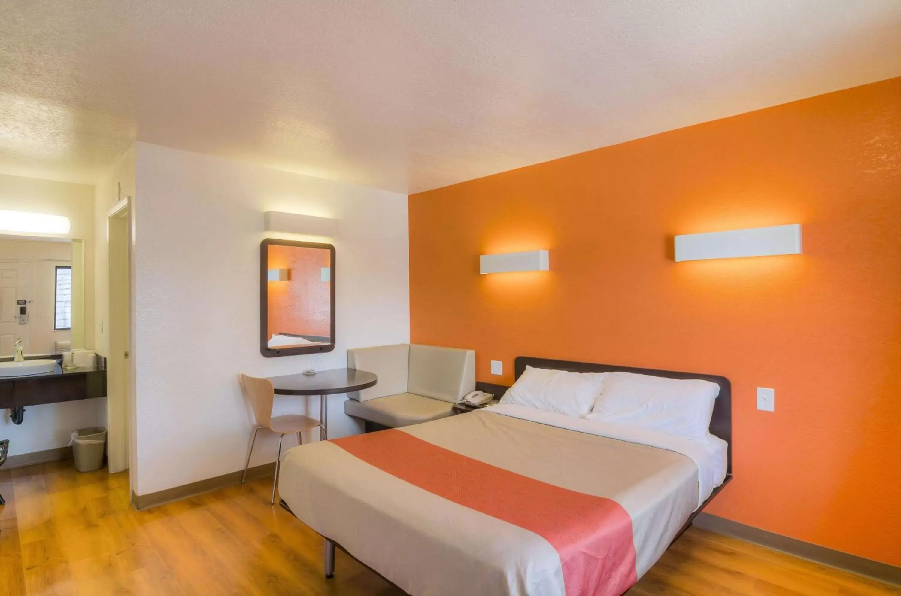 Bedroom, Room Photo in Motel 6-Simi Valley, CA