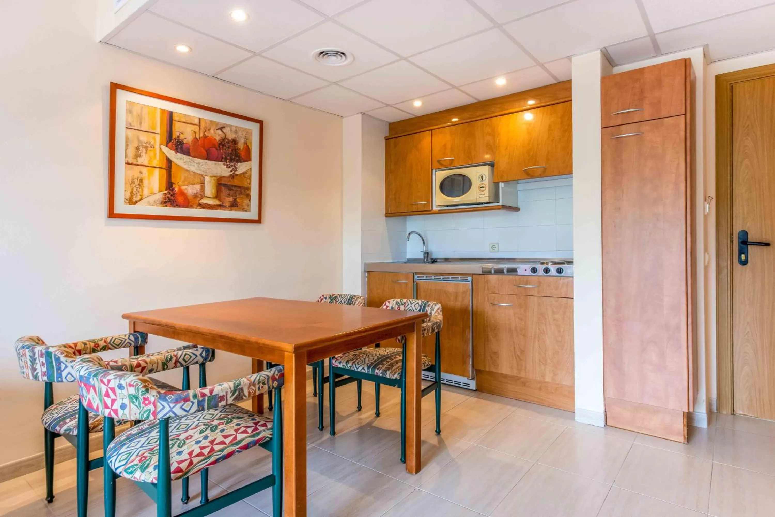 Kitchen or kitchenette in Valentin Grand Park Suite Hotel