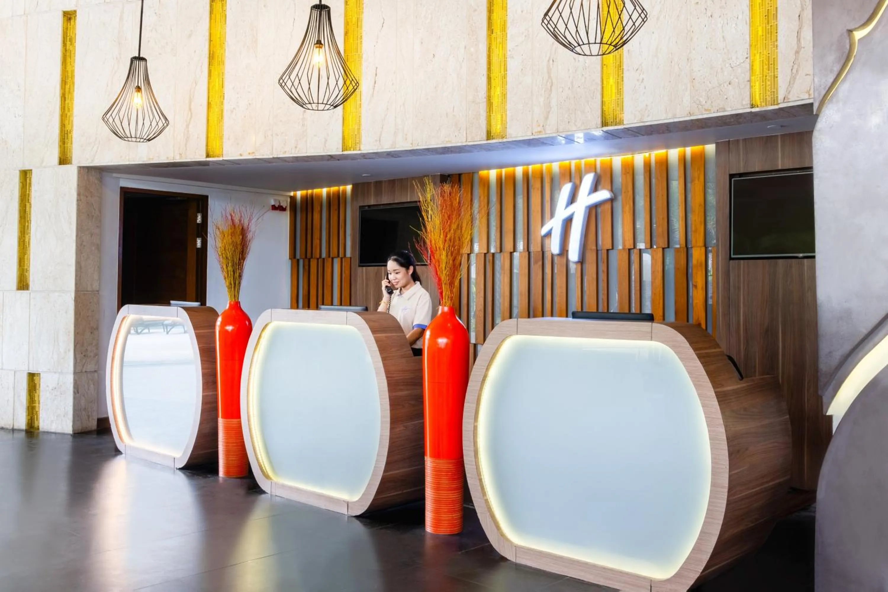 Property building in Destination Resorts Phuket Karon Beach - SHA Extra Plus