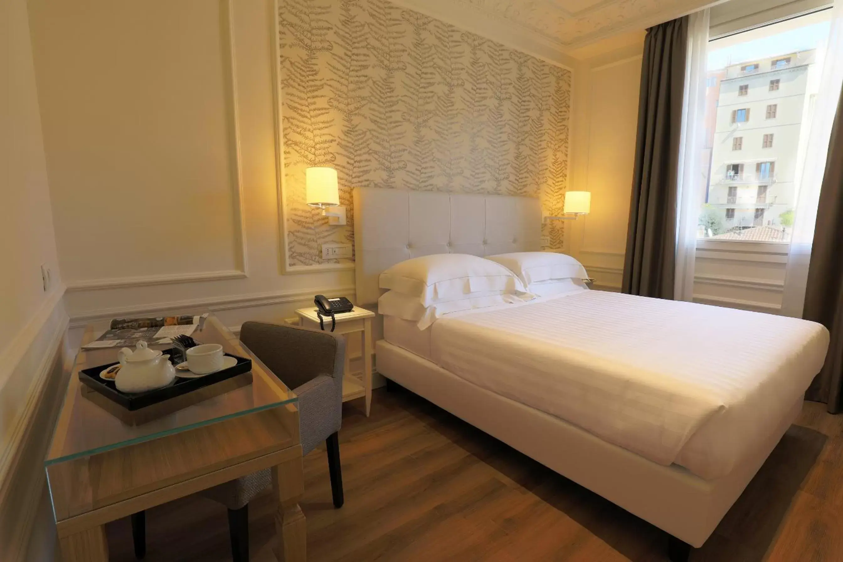 Photo of the whole room, Bed in Grand Hotel Palace