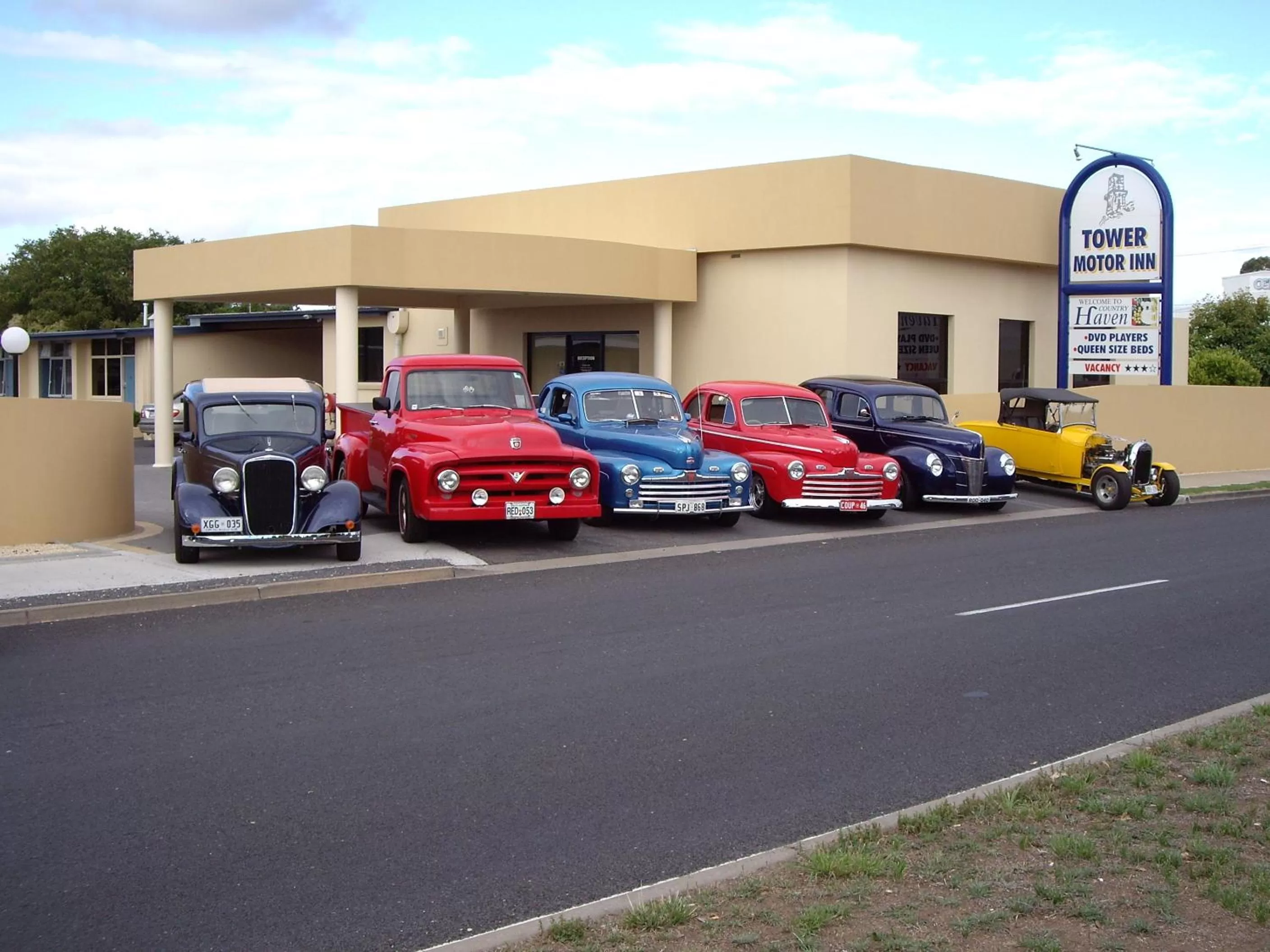 Property building in Tower Motor Inn