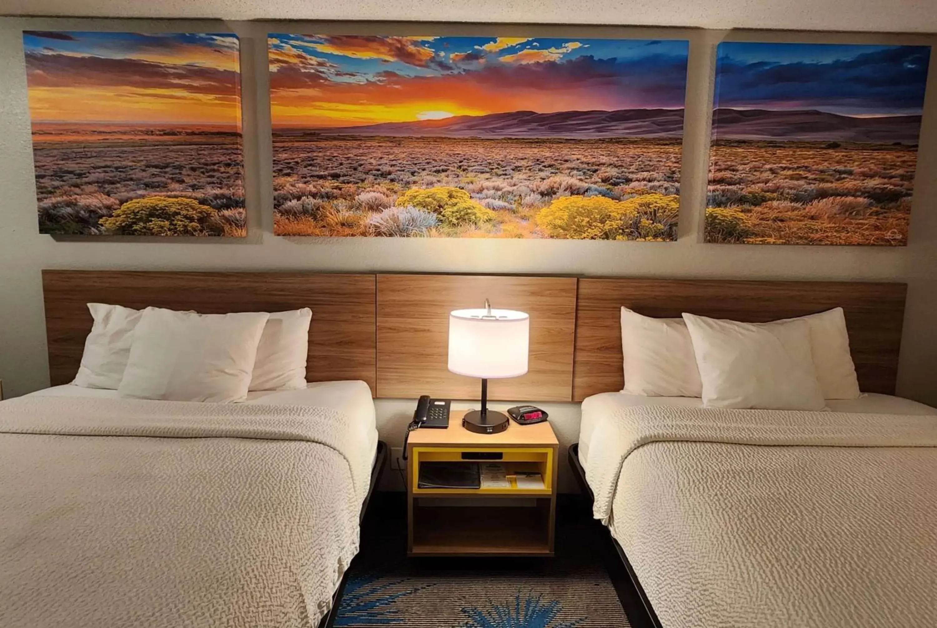 Photo of the whole room, Bed in Days Inn by Wyndham Tucumcari