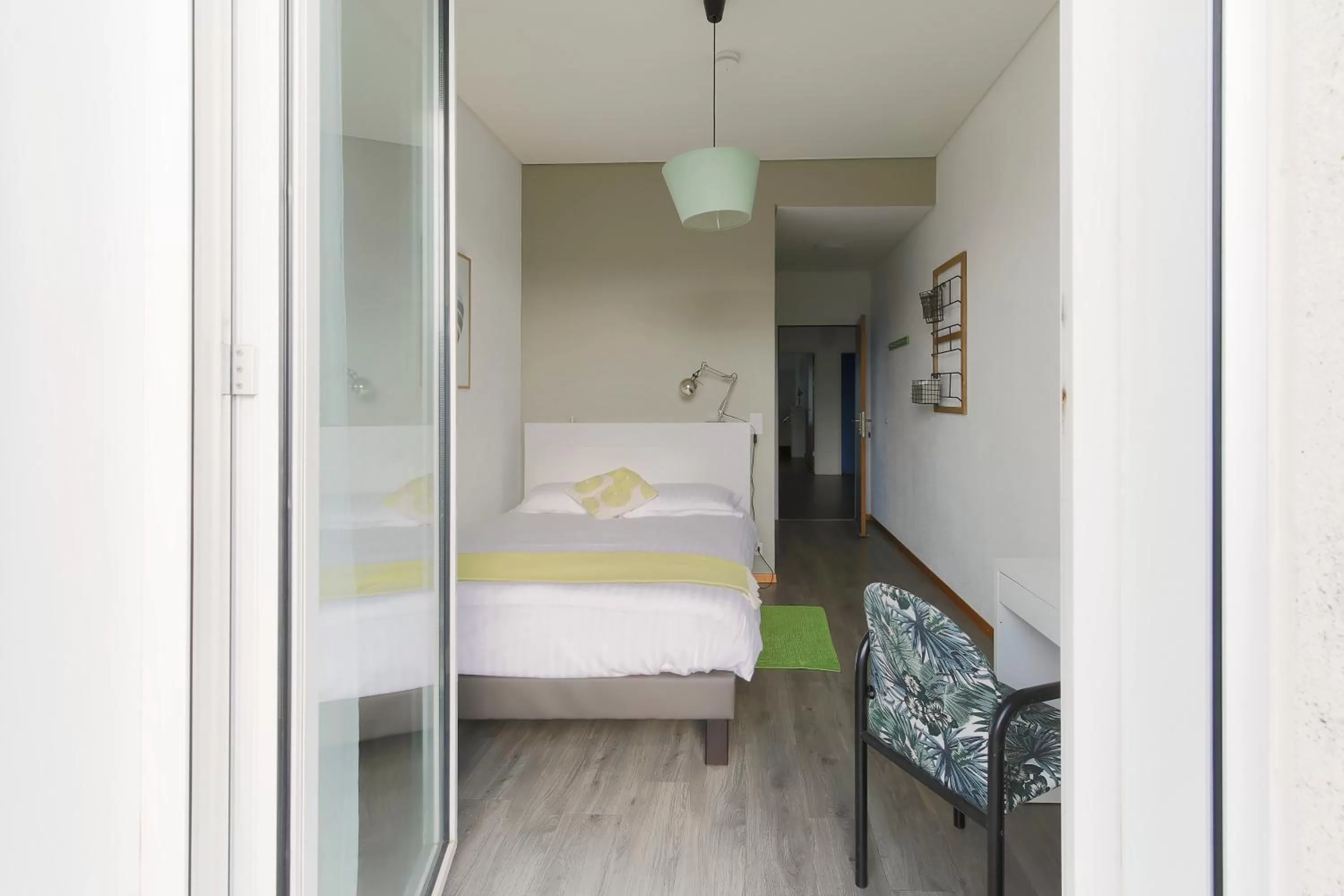 Photo of the whole room, Bed in Les Chambres du CTN