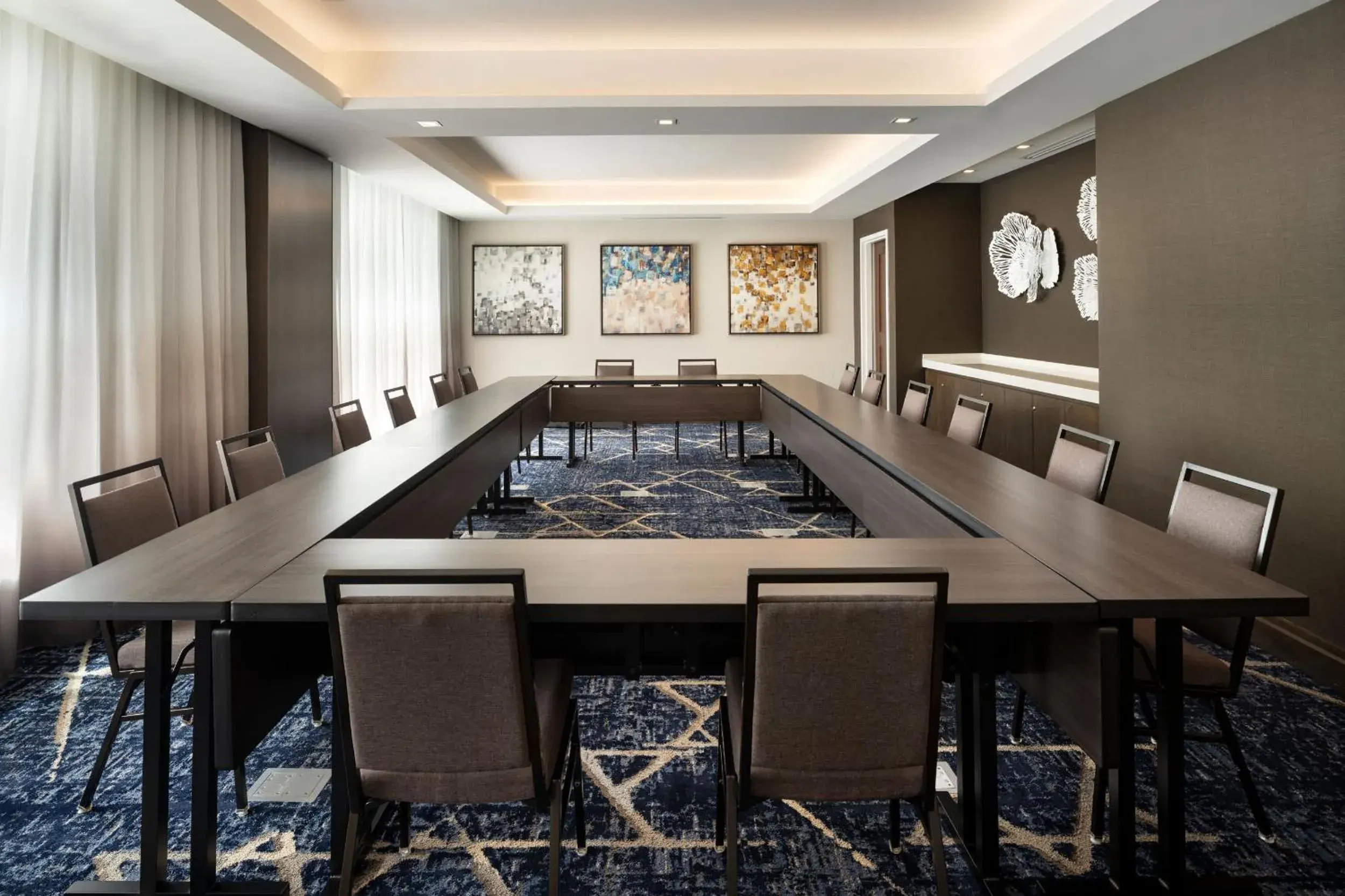 Meeting/conference room in Residence Inn by Marriott Oakland Downtown