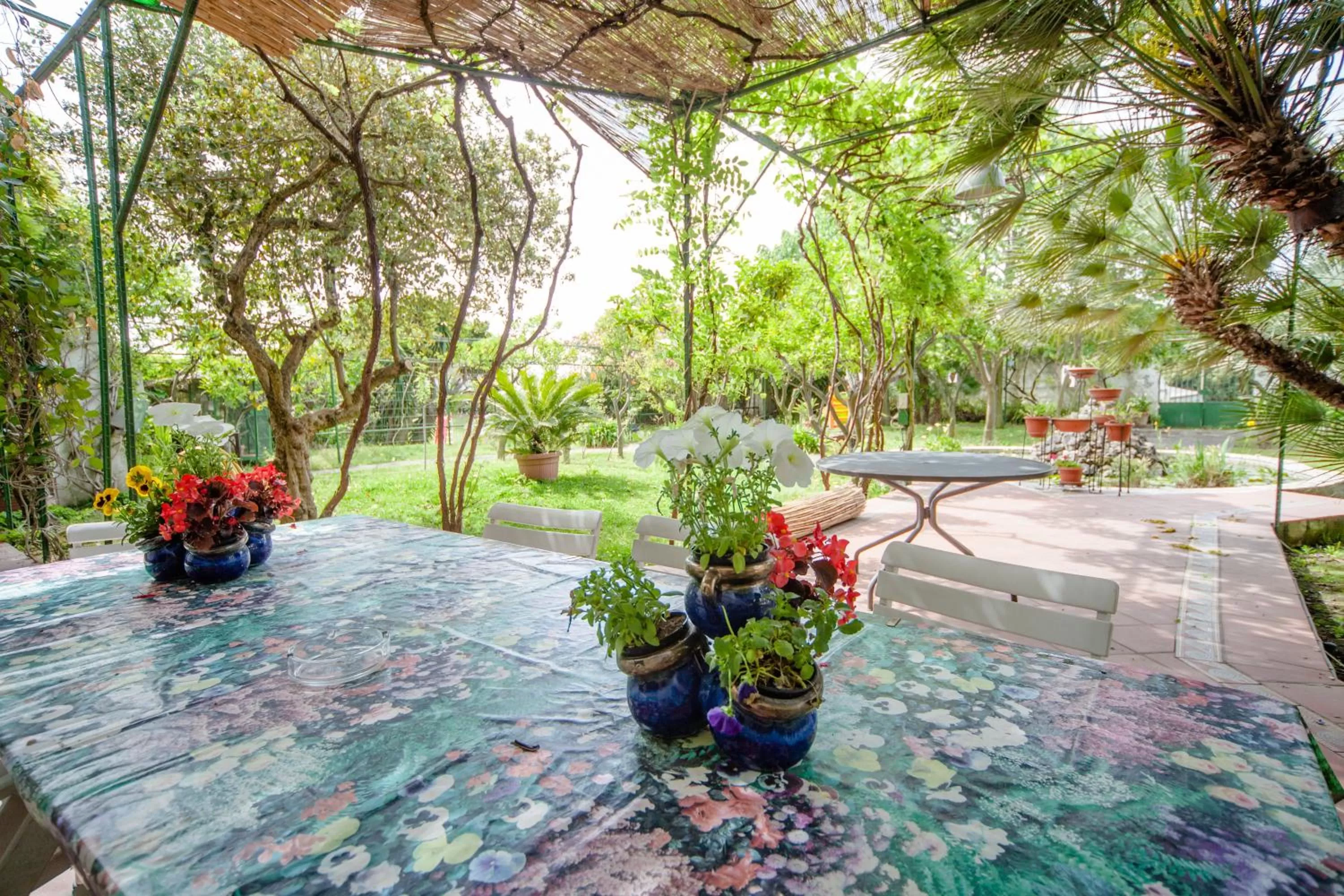 Garden view in B&B Casina de Goyzueta