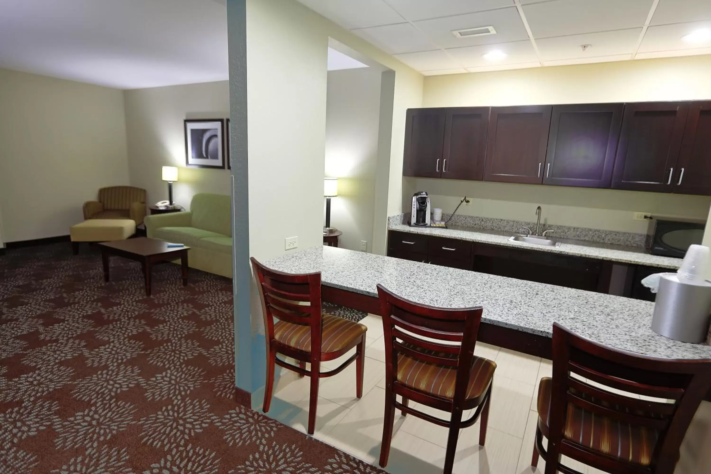 Kitchen or kitchenette, Kitchen/Kitchenette in Holiday Inn Express Pittsburgh West - Greentree, an IHG Hotel