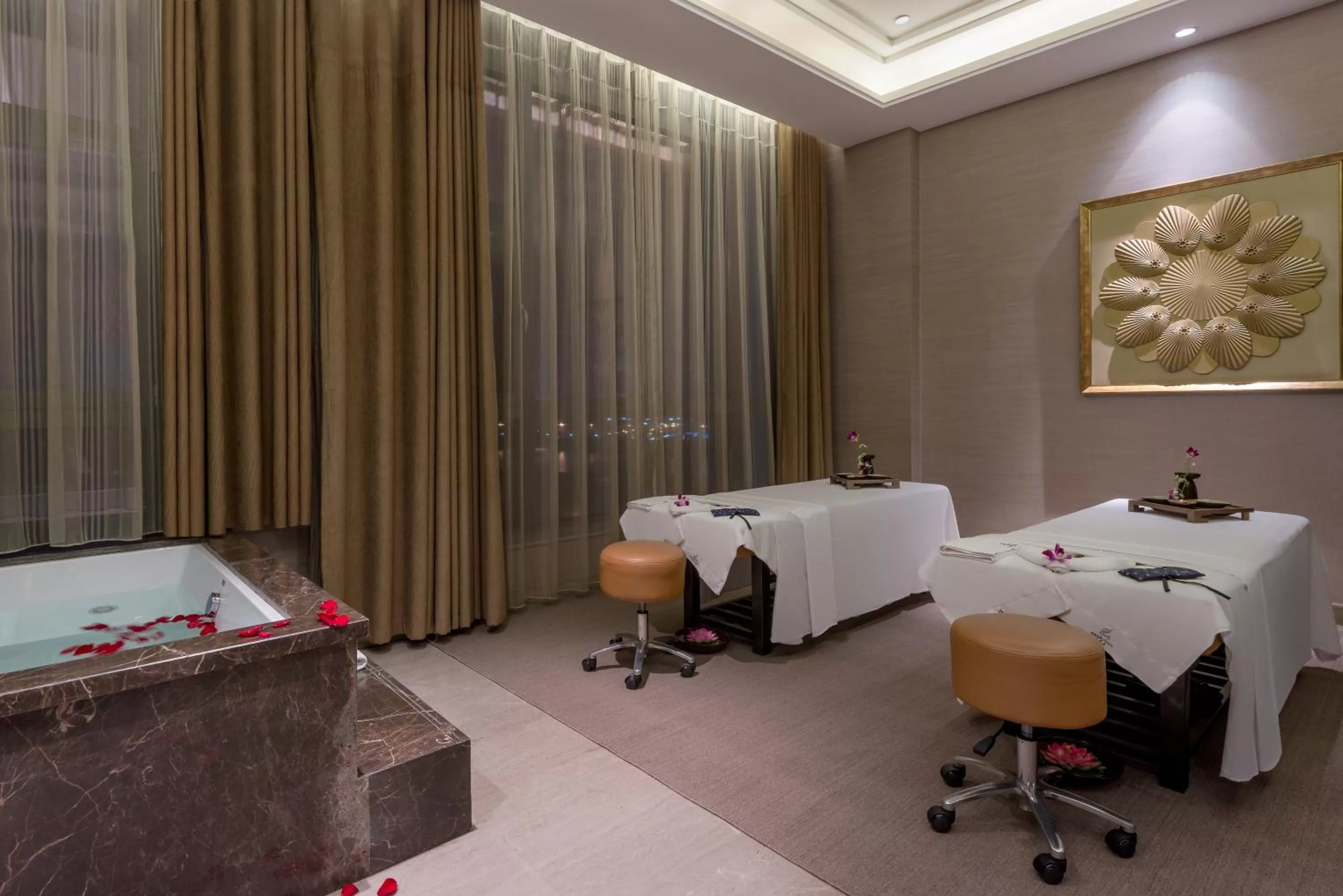 Spa and wellness centre/facilities in Crowne Plaza Hotel Lanzhou by IHG