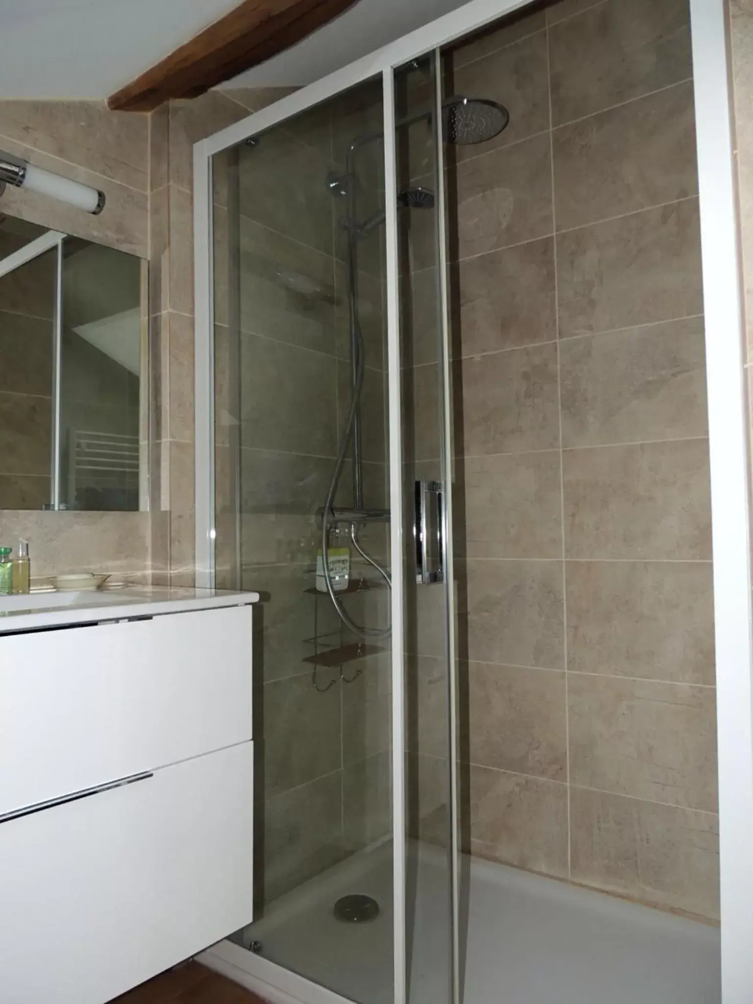 Shower, Bathroom in Maison Romane 1136