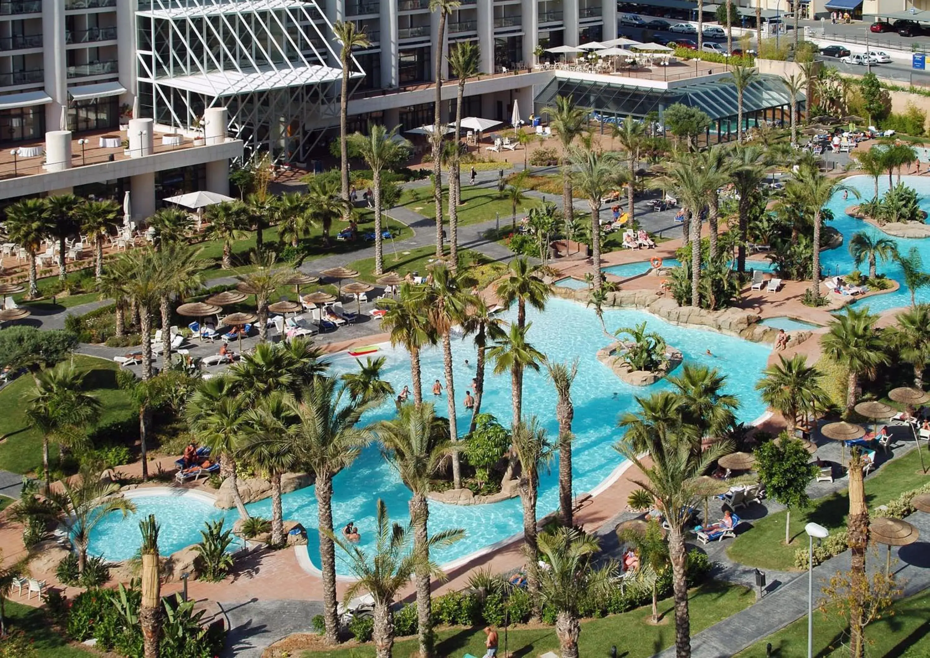 Swimming pool in Melia Benidorm Swimming pool in Melia Benidorm