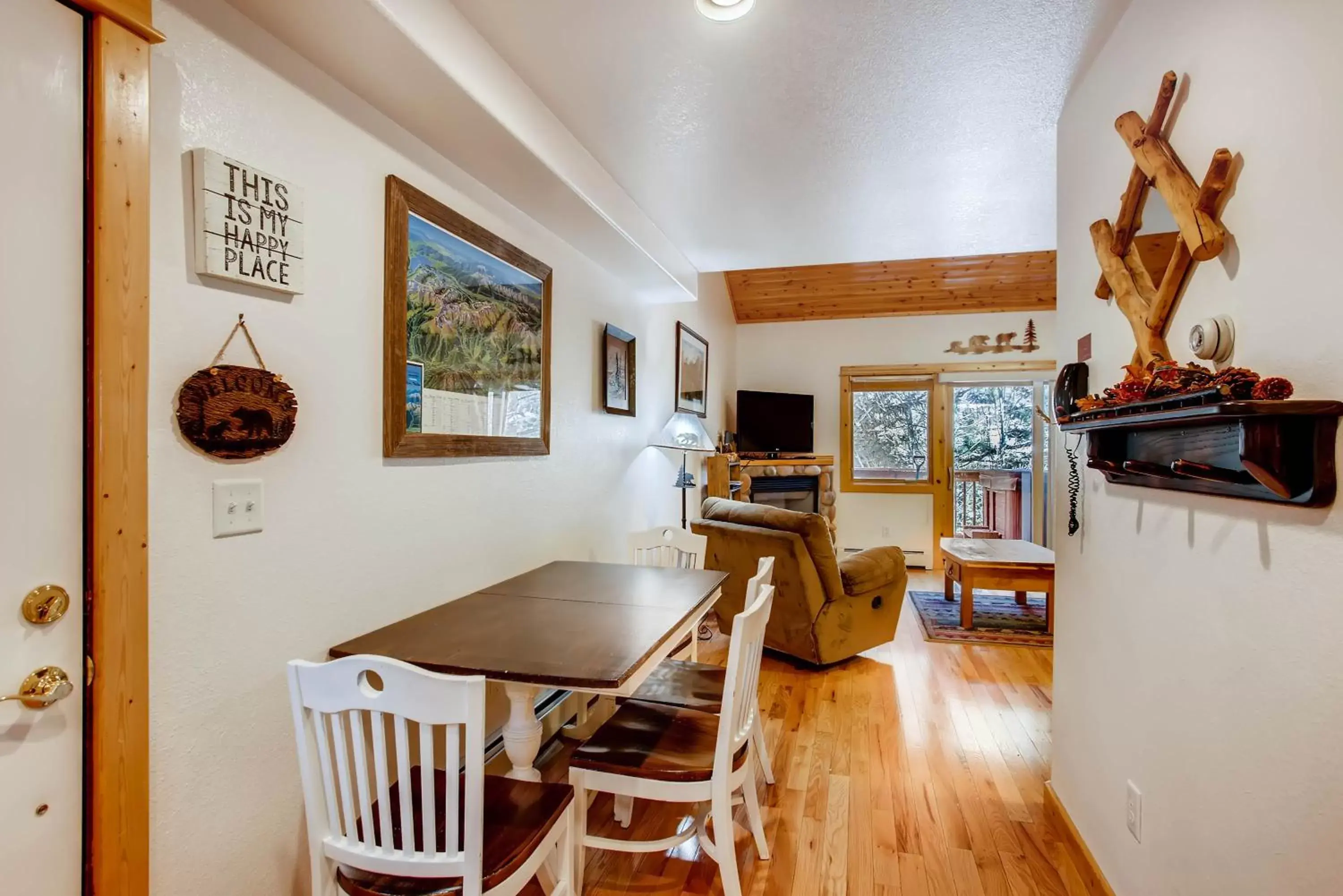 Dining Area in Estes Park Condos