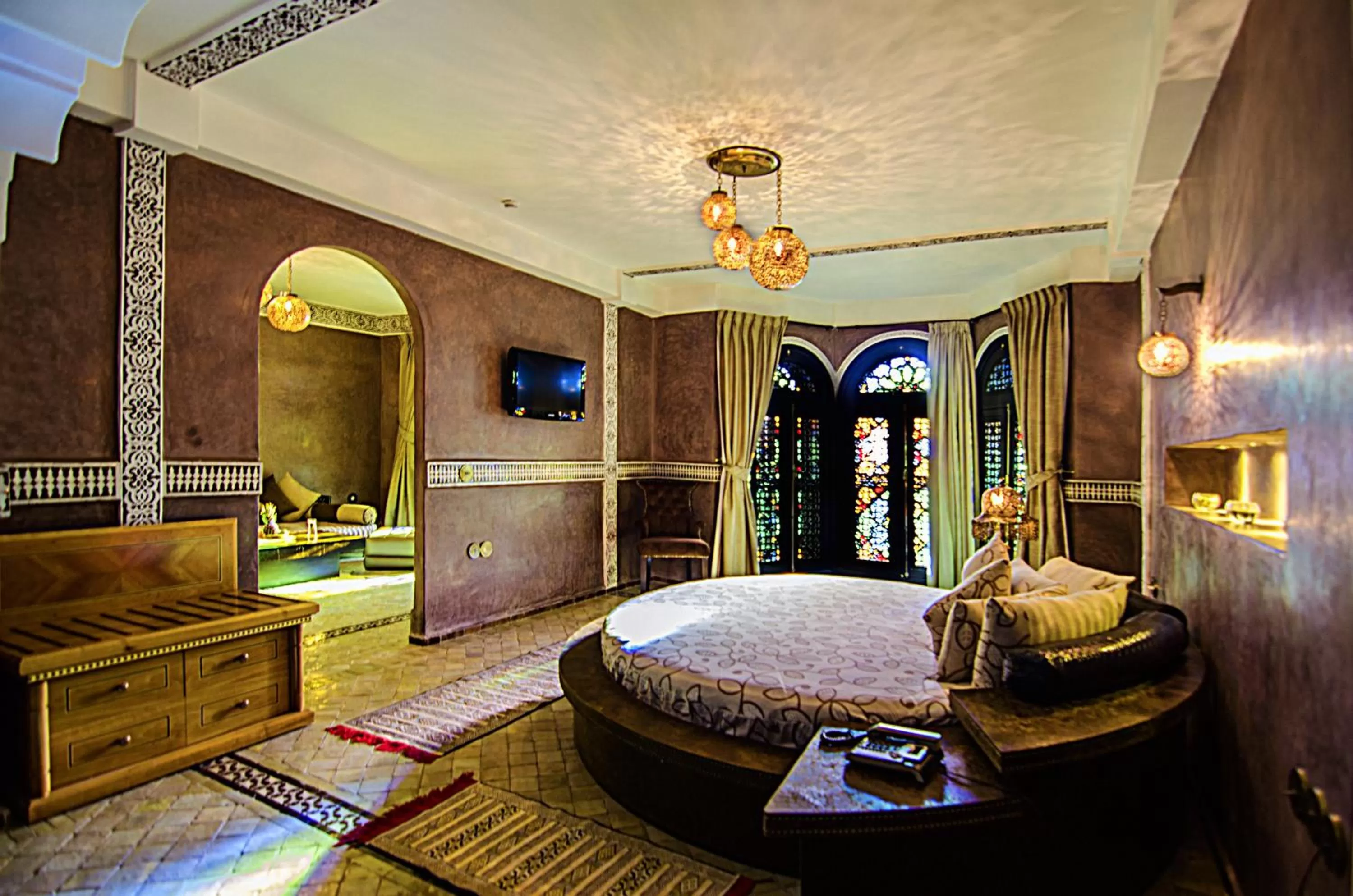 Bed in Palais Ommeyad Suites & Spa