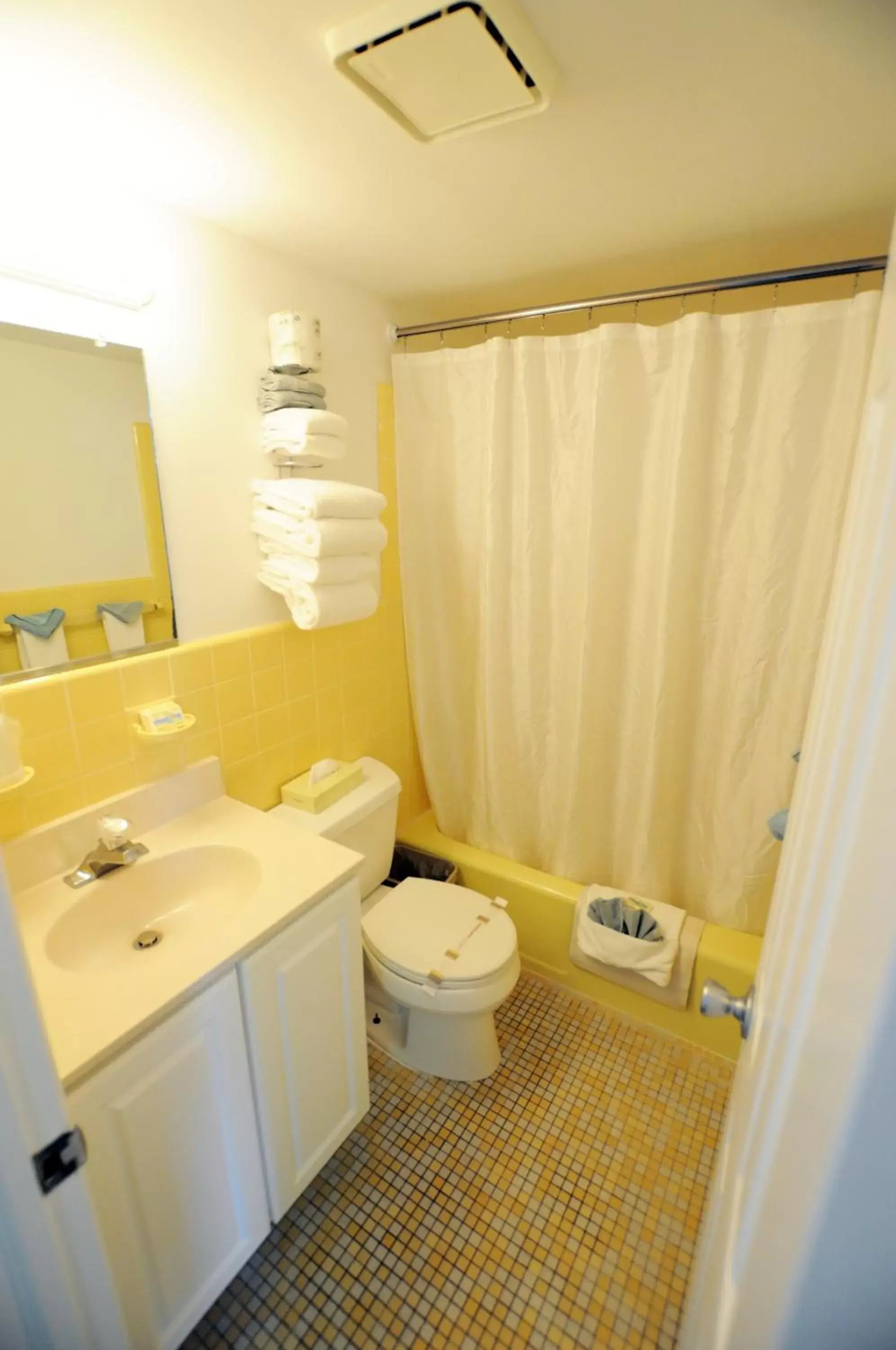 Toilet, Bathroom in Riviera Resort & Suites