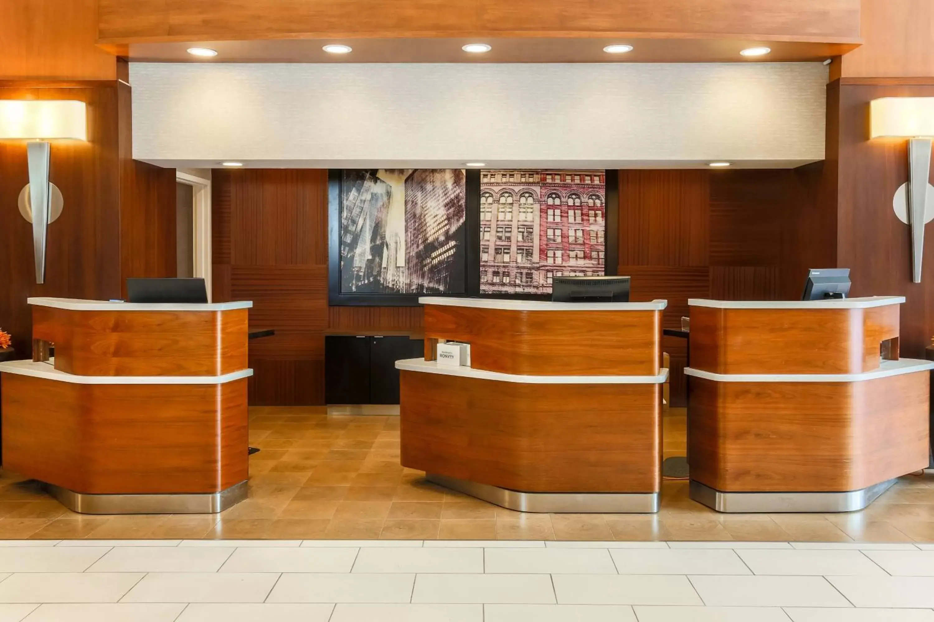 Lobby or reception, Lobby/Reception in Courtyard by Marriott Pittsburgh Downtown