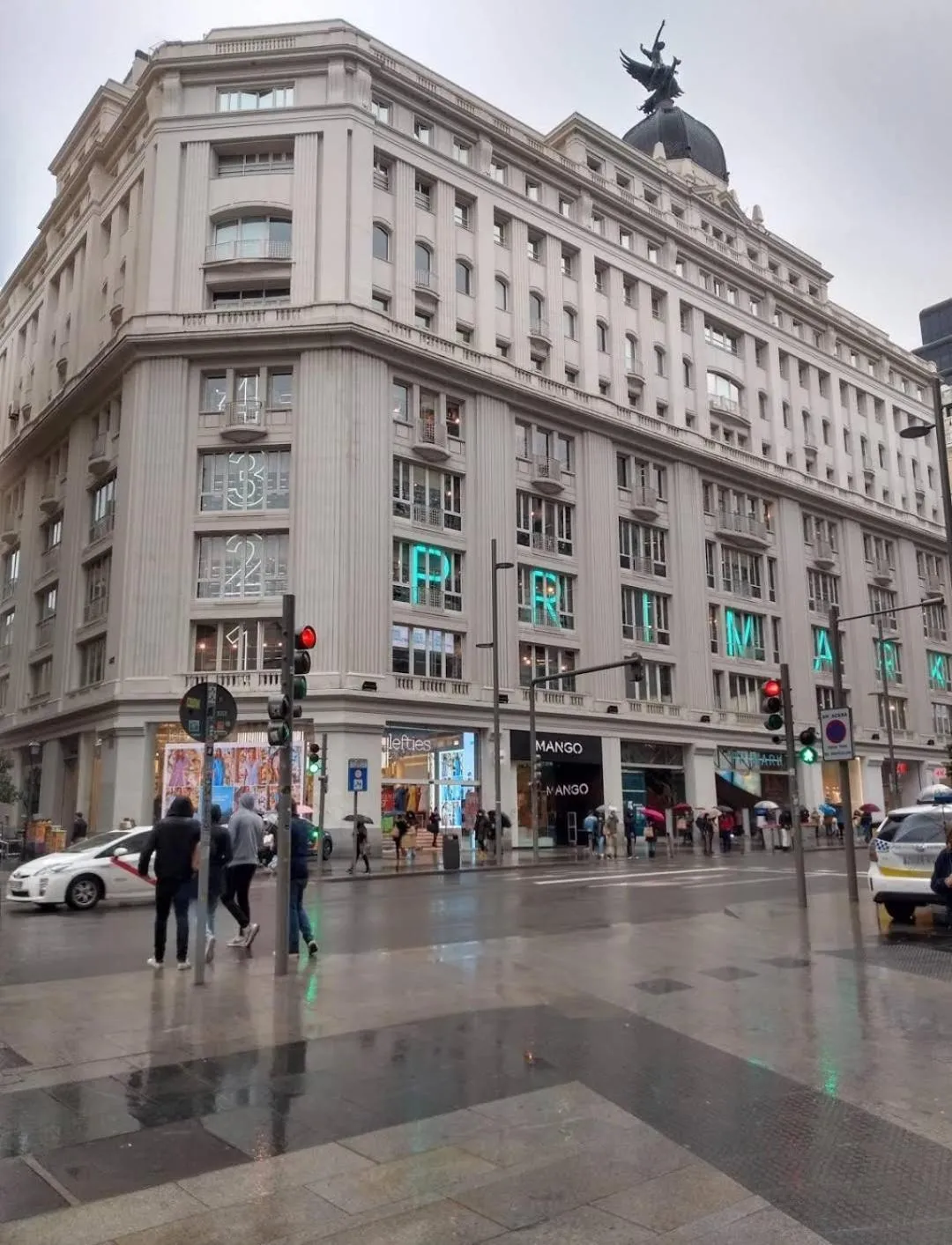 Nearby landmark in Hostal Inn Madrid