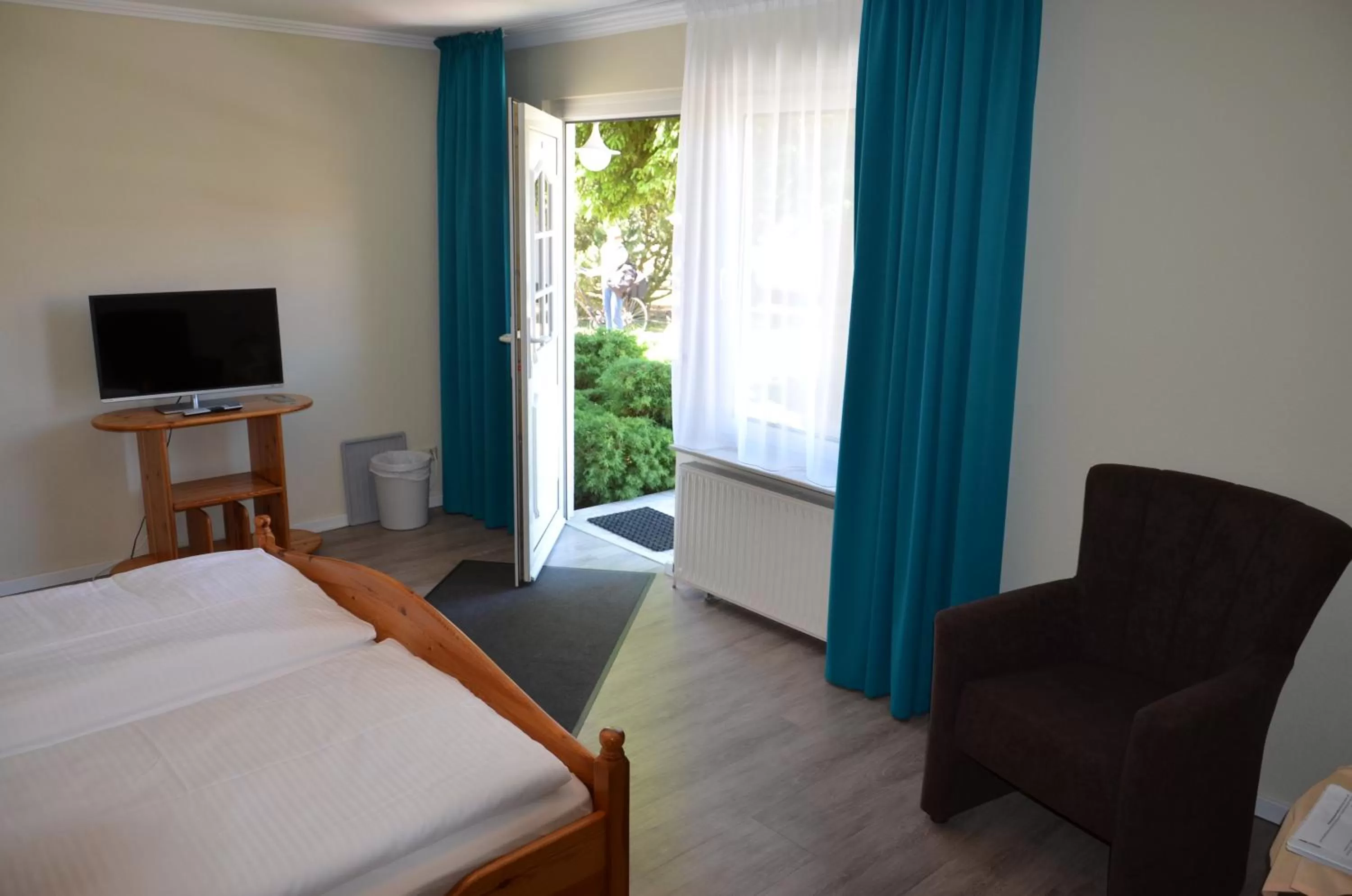 Photo of the whole room, Bed in Hotel Pommerscher Hof