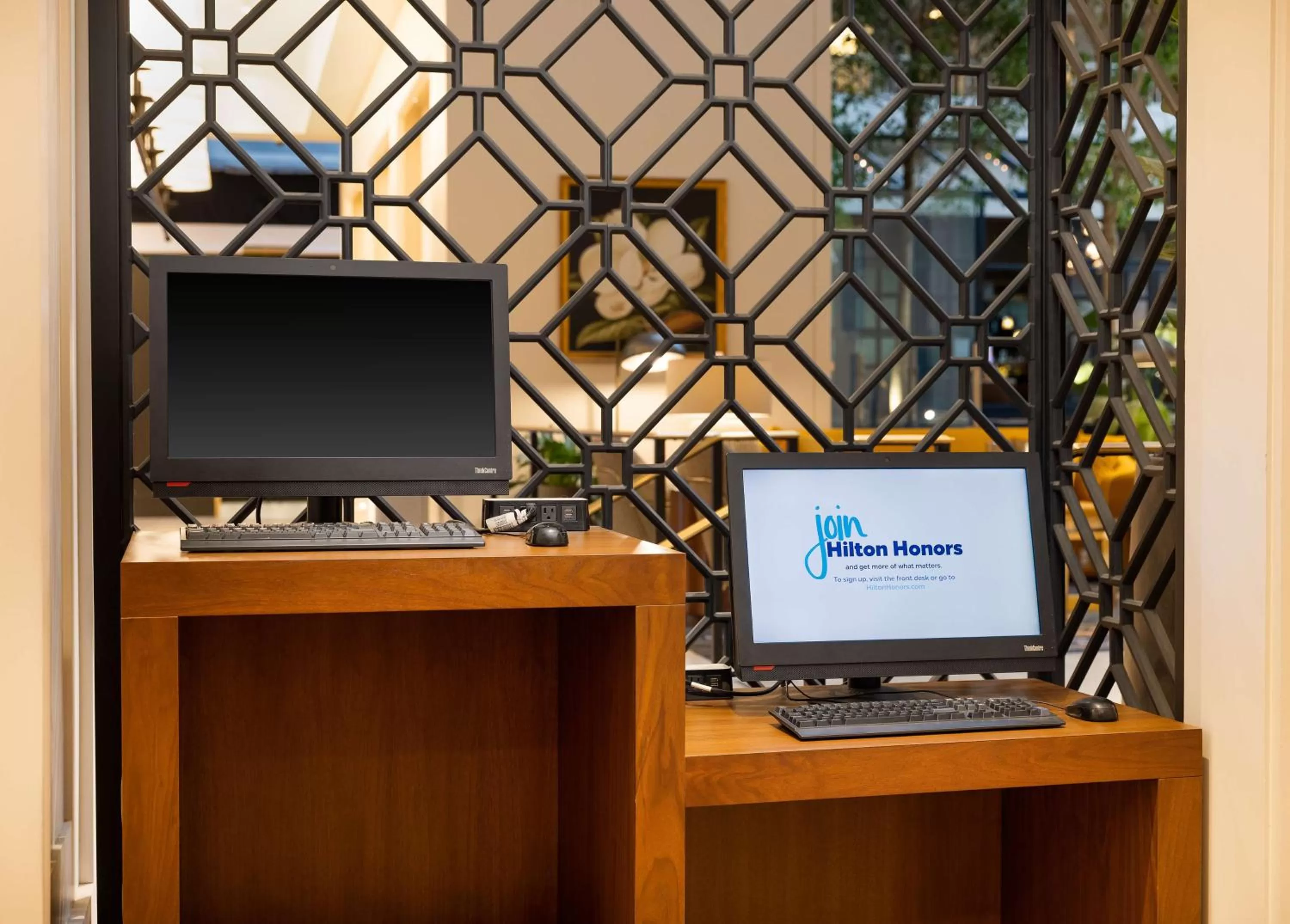 Business facilities in Embassy Suites by Hilton Atlanta Buckhead