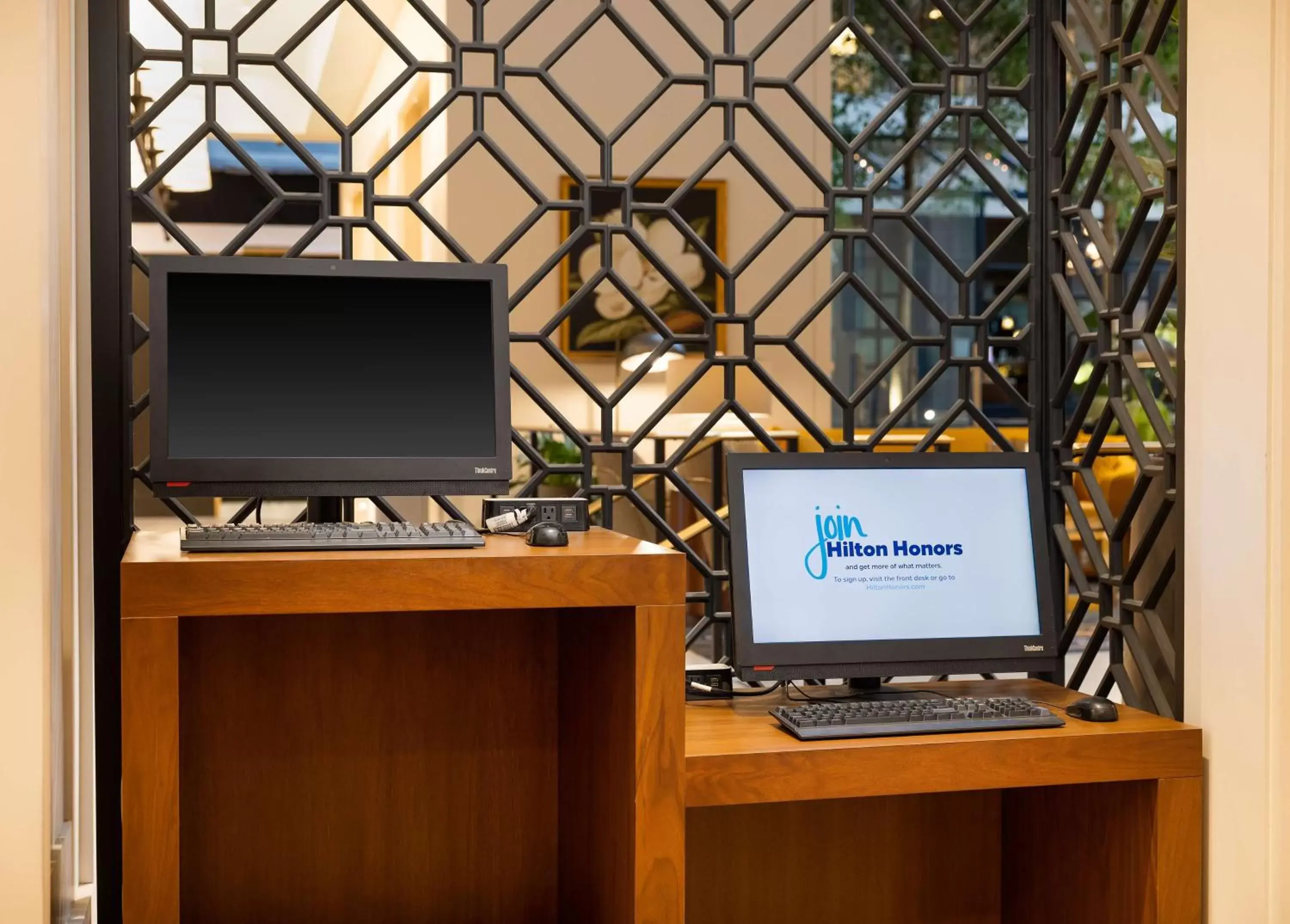Business facilities, TV/Entertainment Center in Embassy Suites by Hilton Atlanta Buckhead