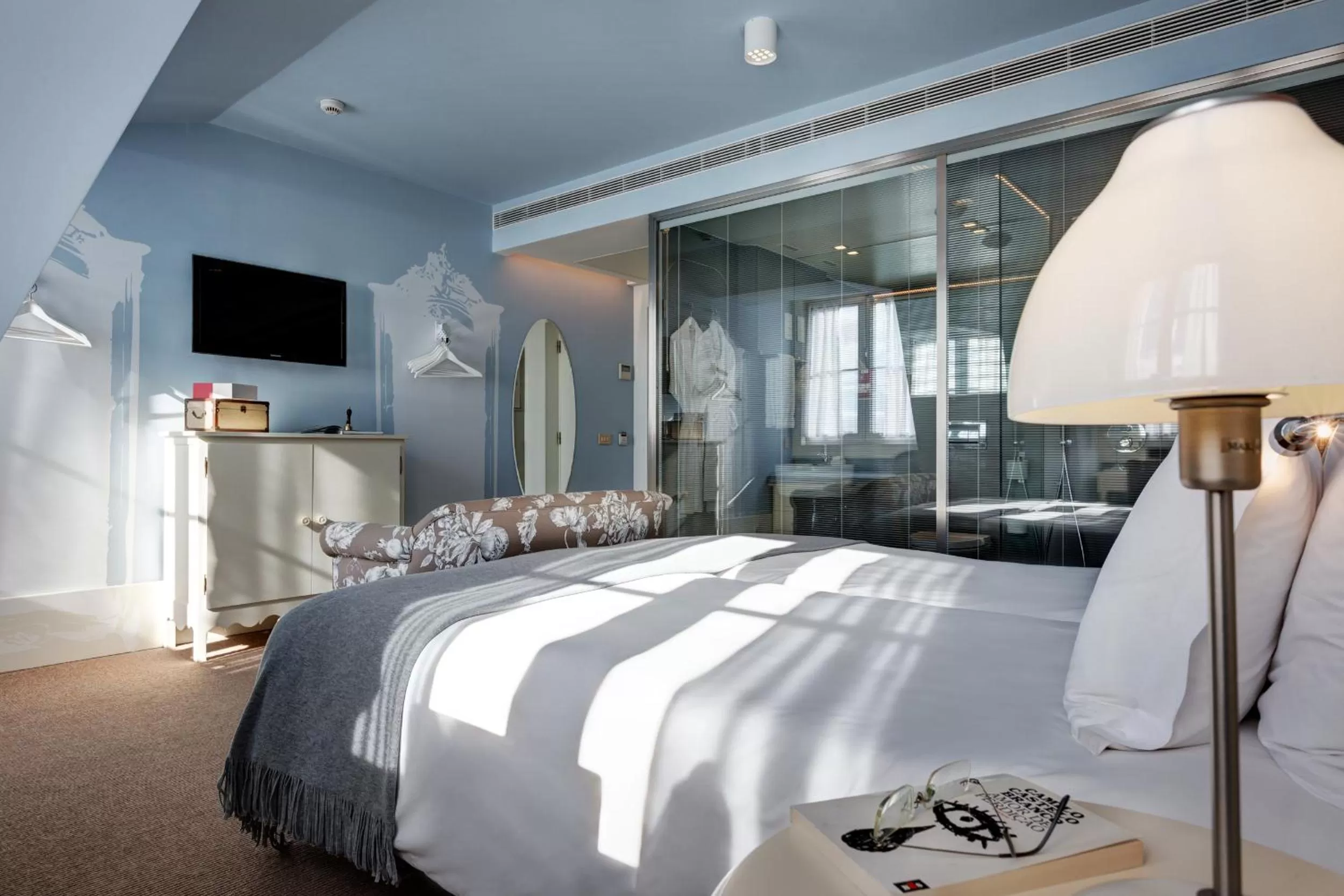 Bedroom, Bed in Lx Boutique Hotel