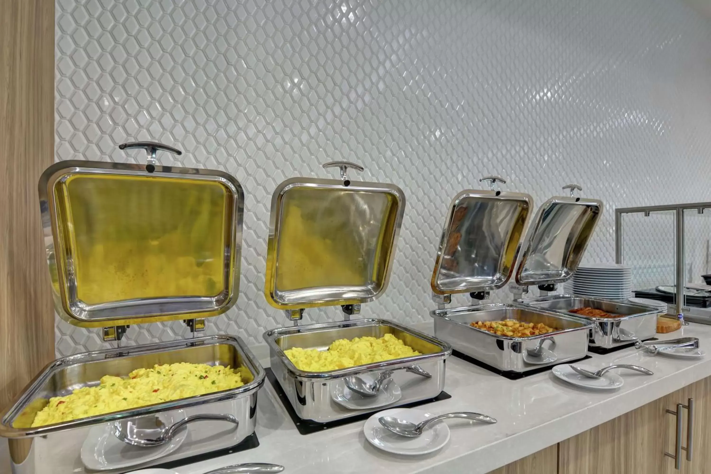 Restaurant/places to eat in Hilton Garden Inn Biloxi Restaurant/places to eat in Hilton Garden Inn Biloxi